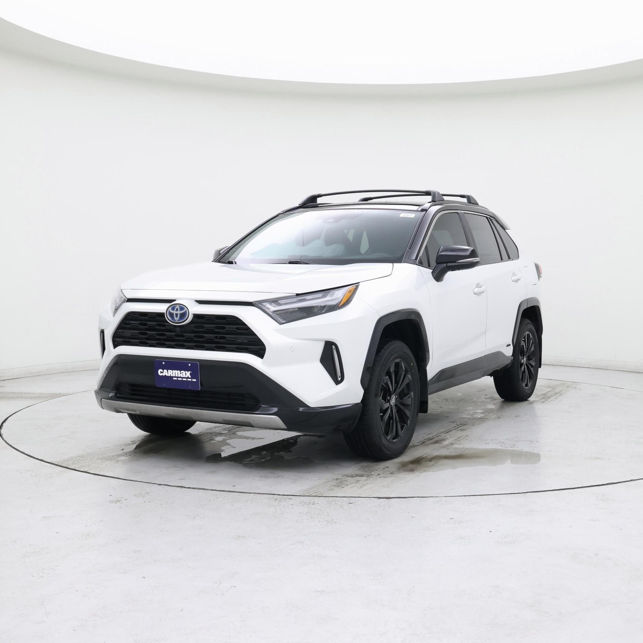 Thumbnail: 2024 Toyota RAV4 - 4