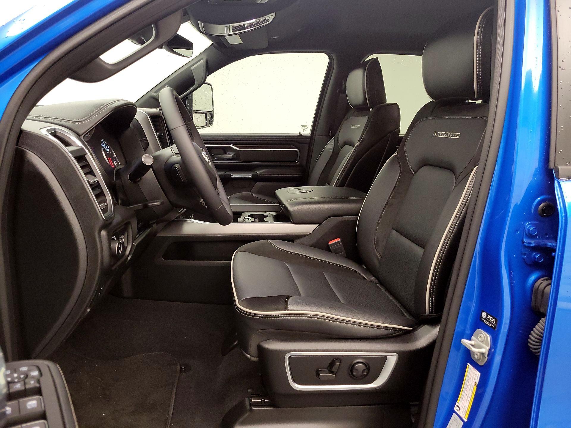 Thumbnail: 2025 RAM 1500 - 11