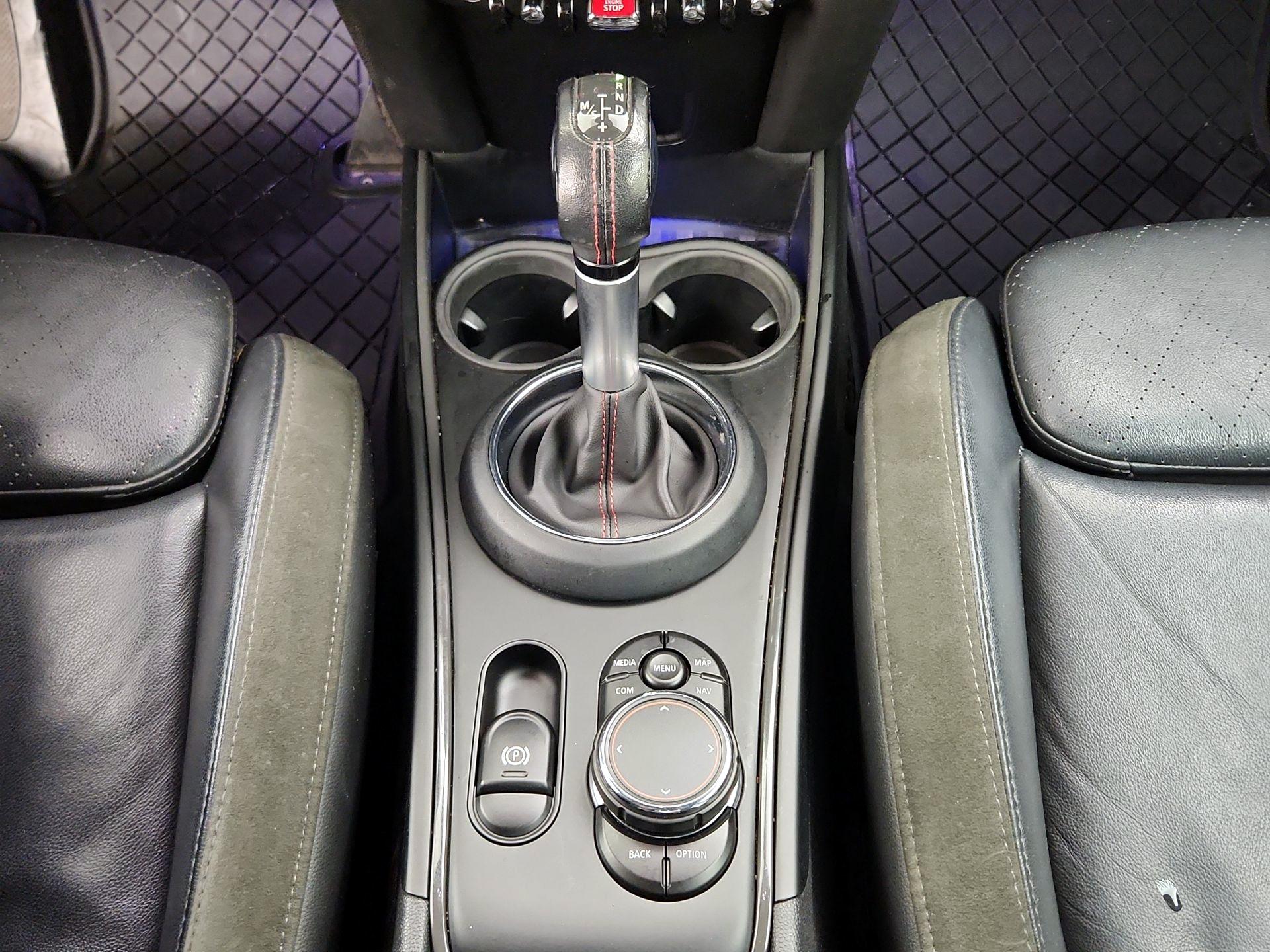 Thumbnail: 2019 MINI Cooper Countryman - 18