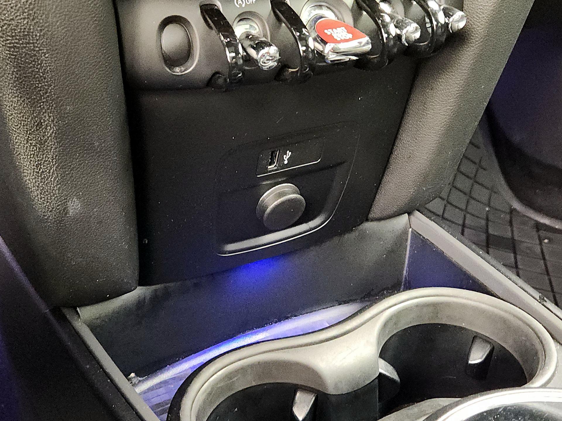 Thumbnail: 2019 MINI Cooper Countryman - 19