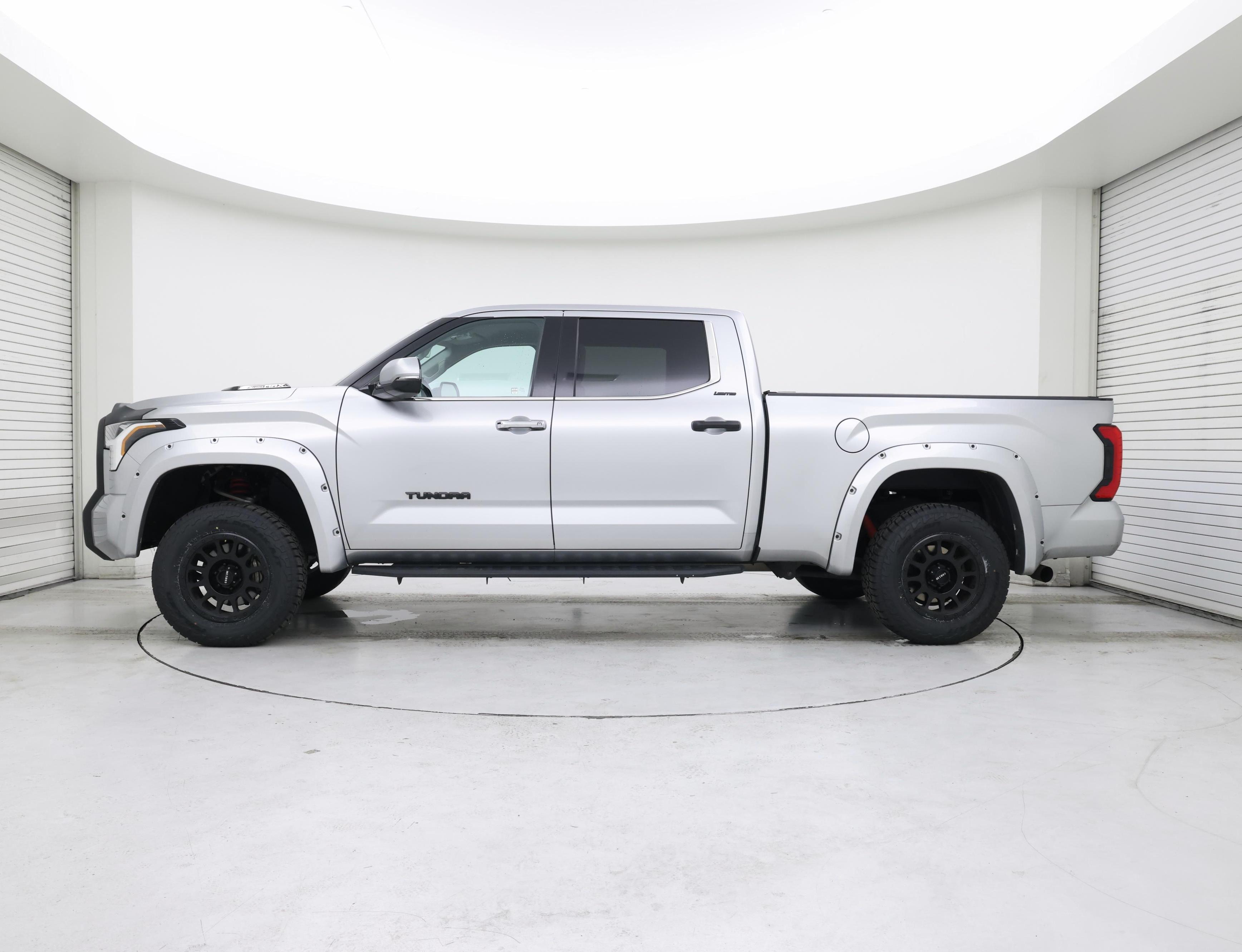 Thumbnail: 2023 Toyota Tundra - 3