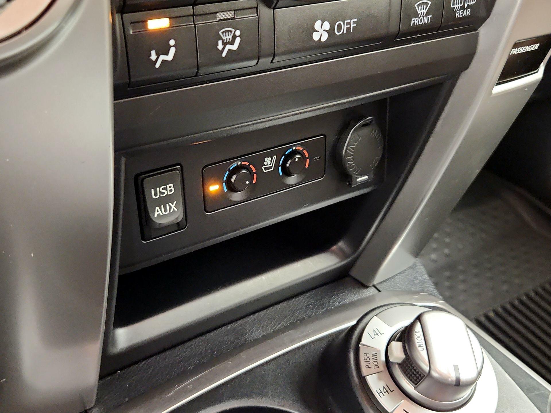 Thumbnail: 2019 Toyota 4Runner - 19