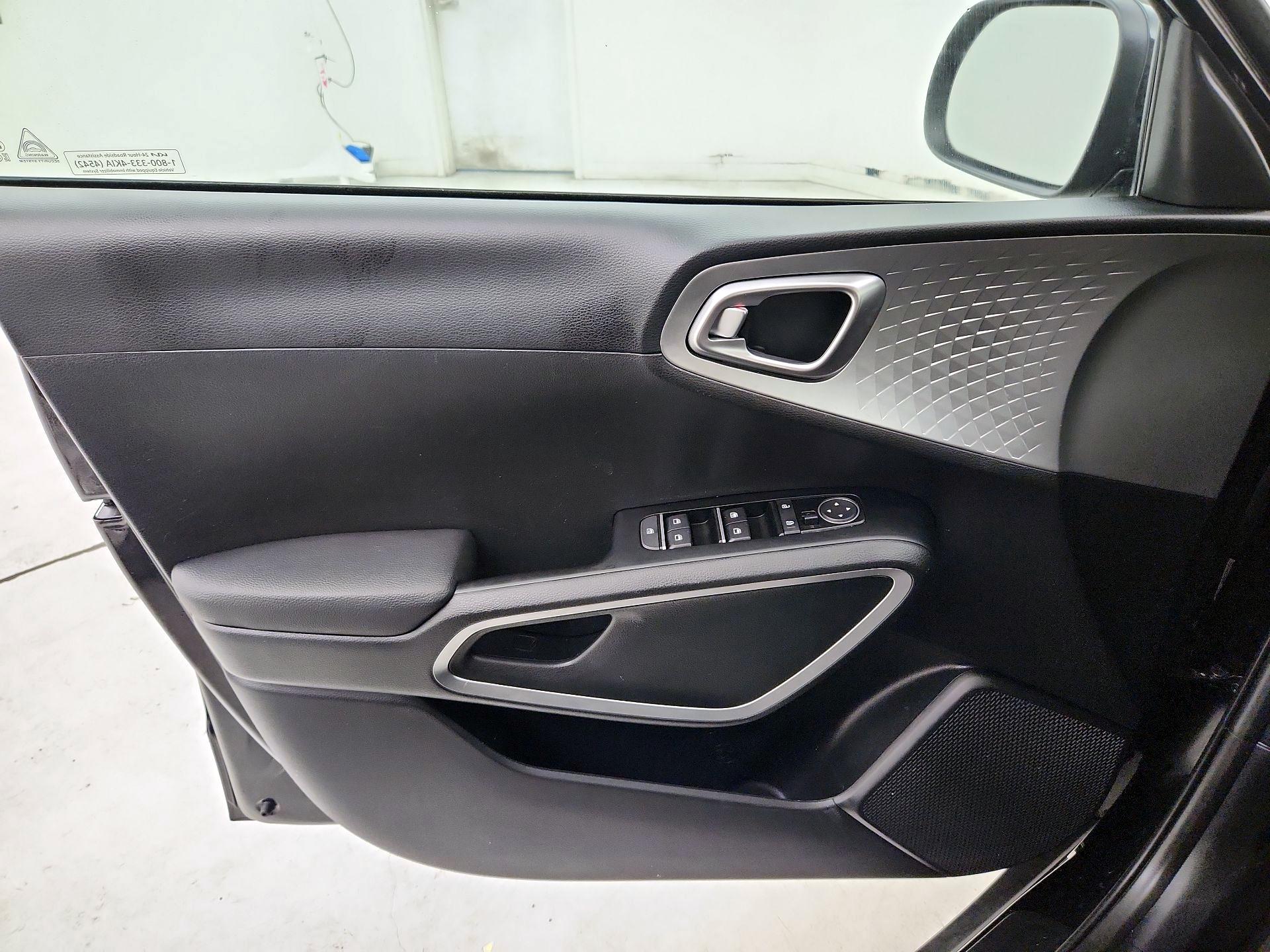 Thumbnail: 2025 Kia Soul - 12