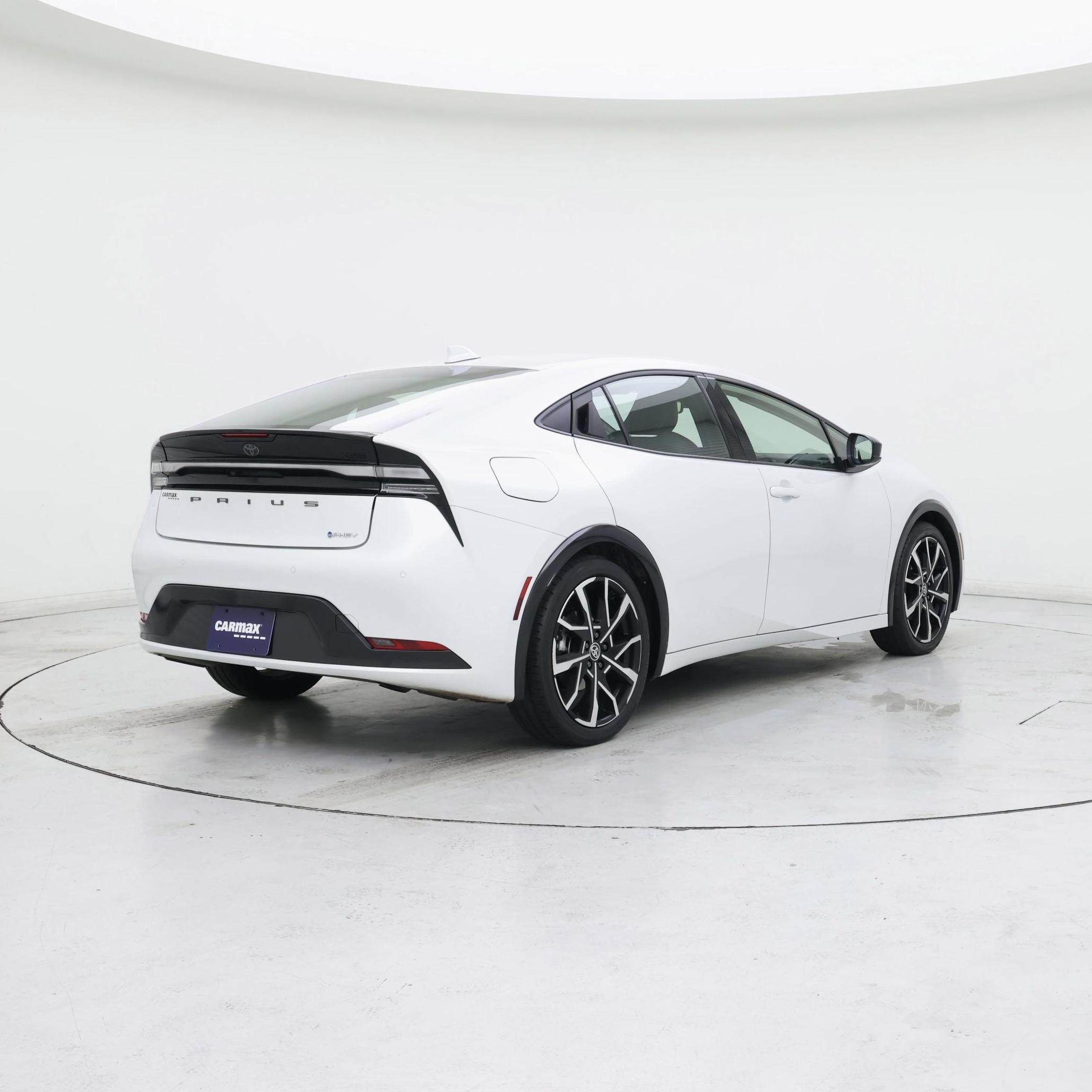 Thumbnail: 2025 Toyota Prius - 8