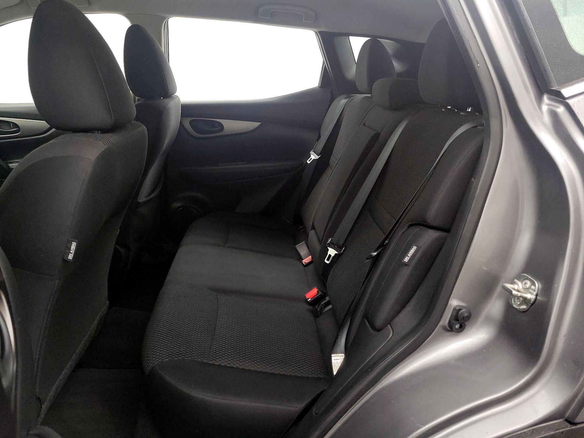 Thumbnail: 2020 Nissan Rogue Sport - 19