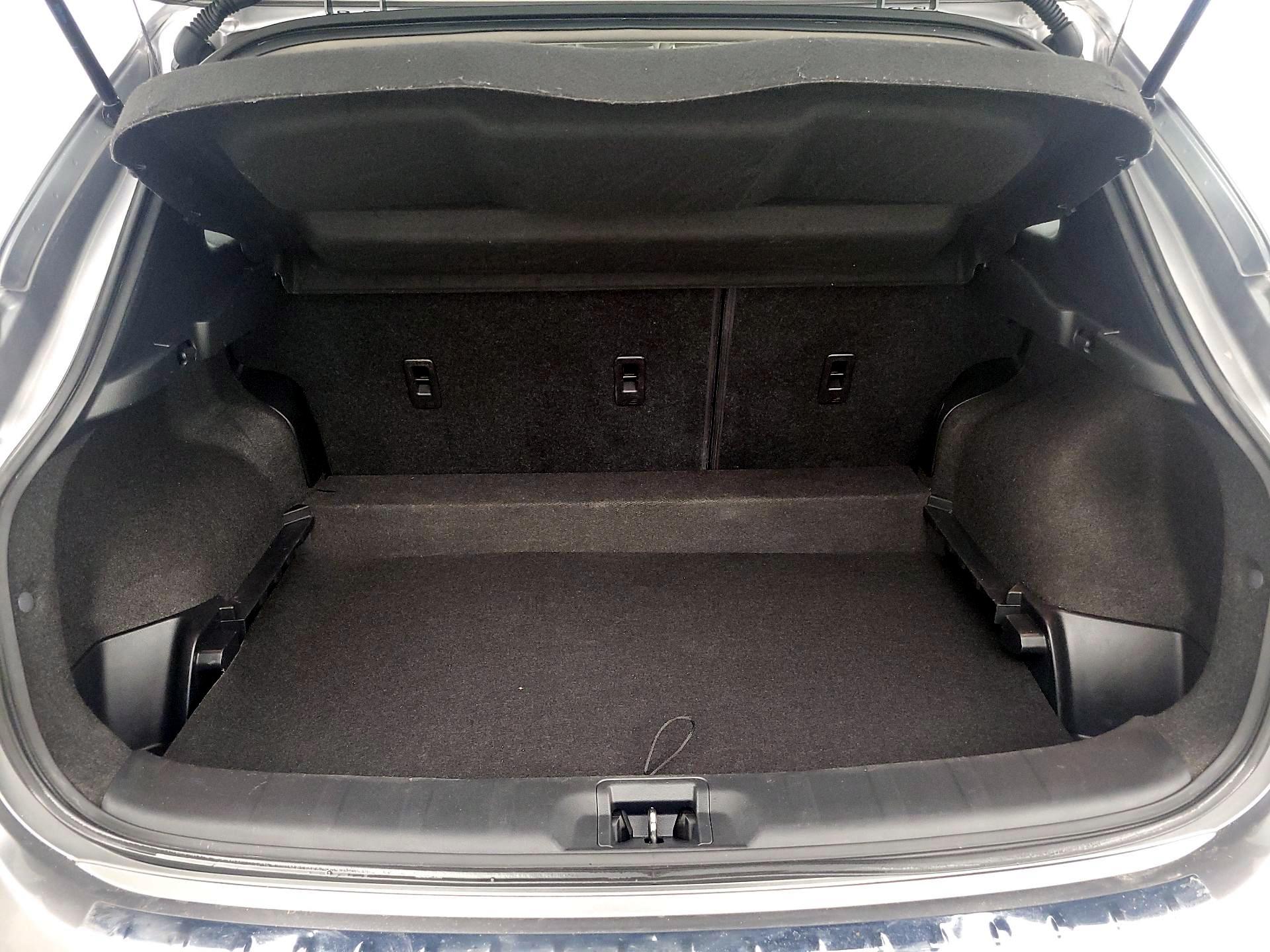 Thumbnail: 2020 Nissan Rogue Sport - 20