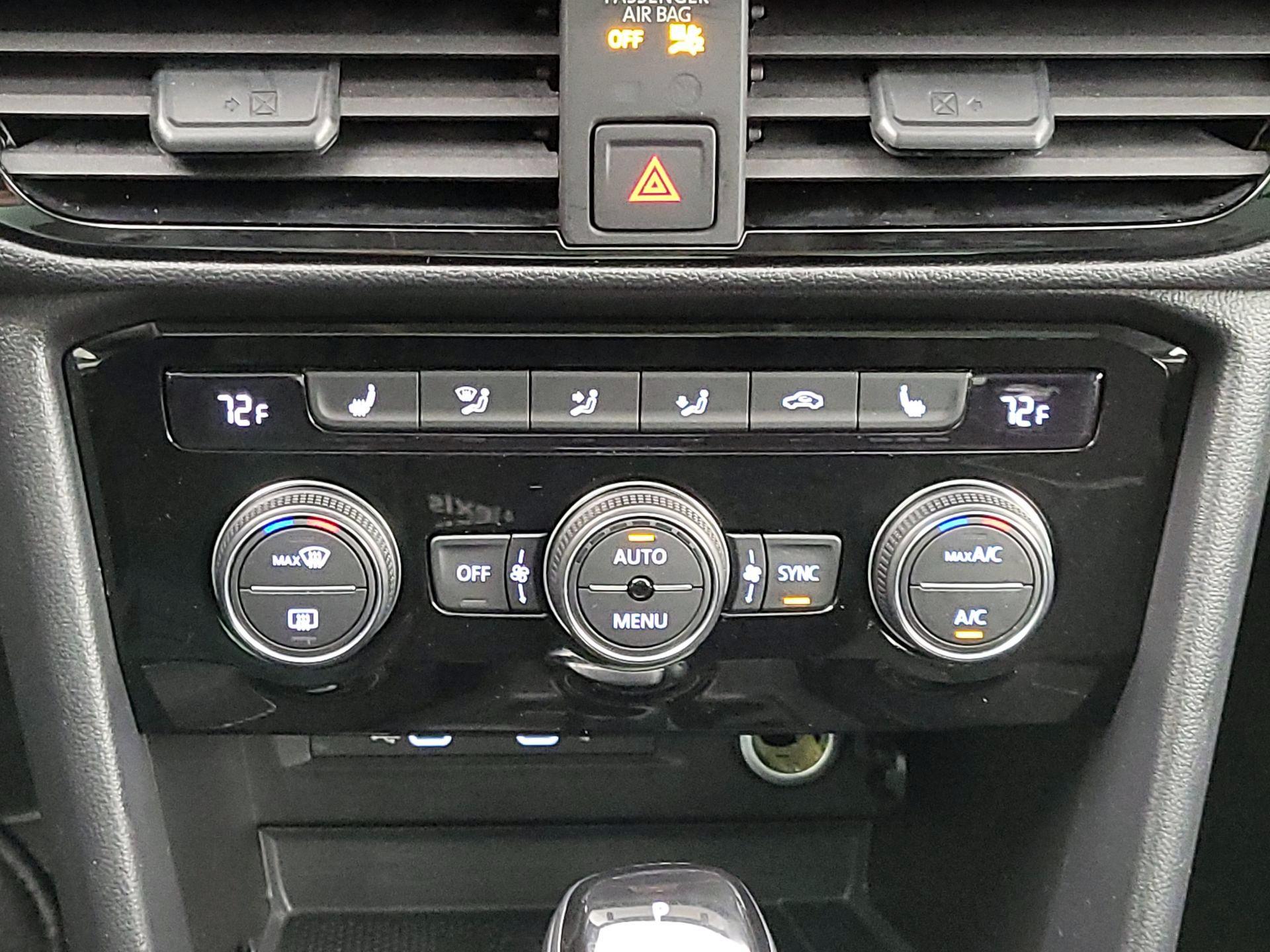 Thumbnail: 2024 Volkswagen Taos - 17