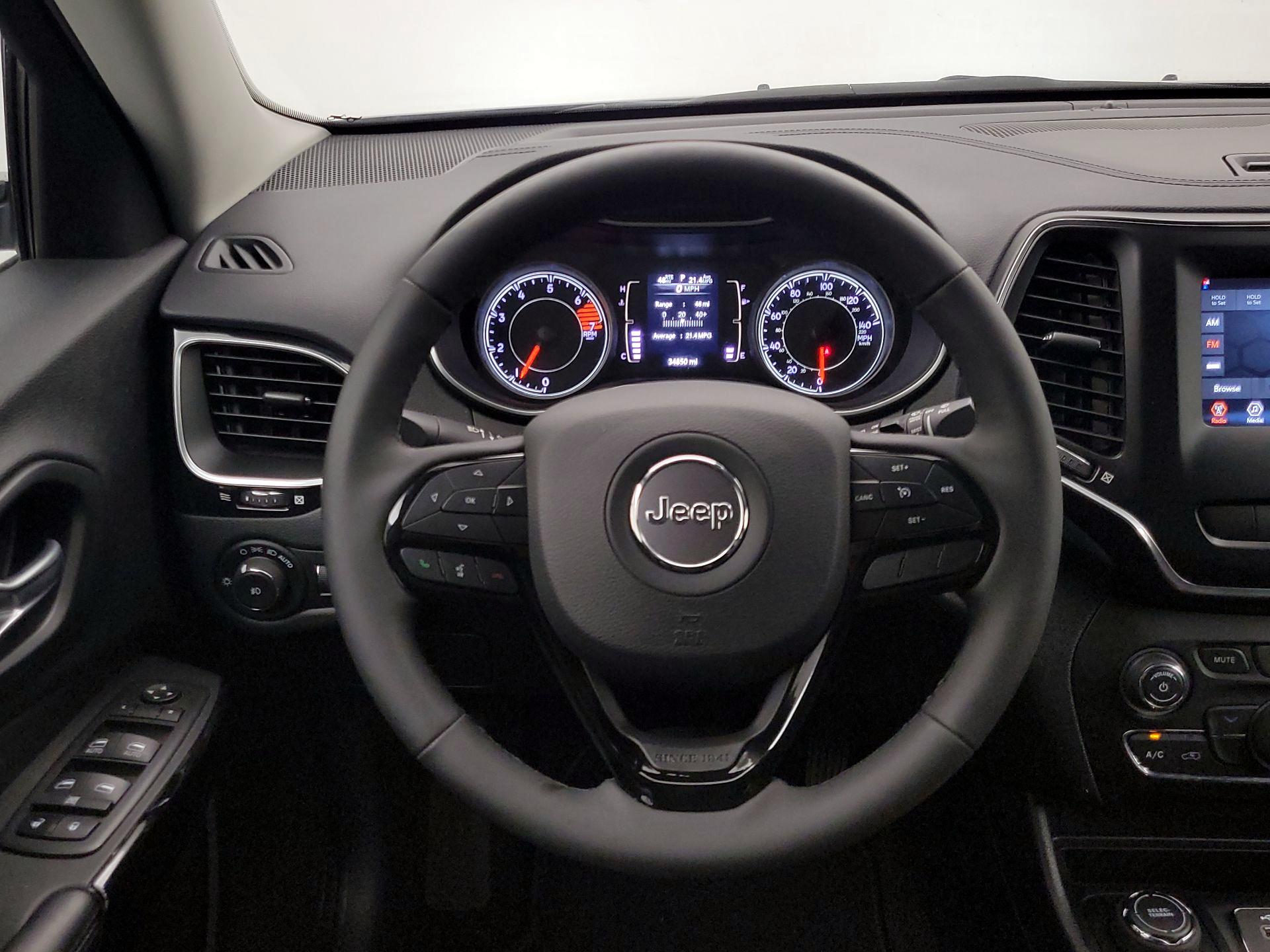 Thumbnail: 2021 Jeep Cherokee - 10