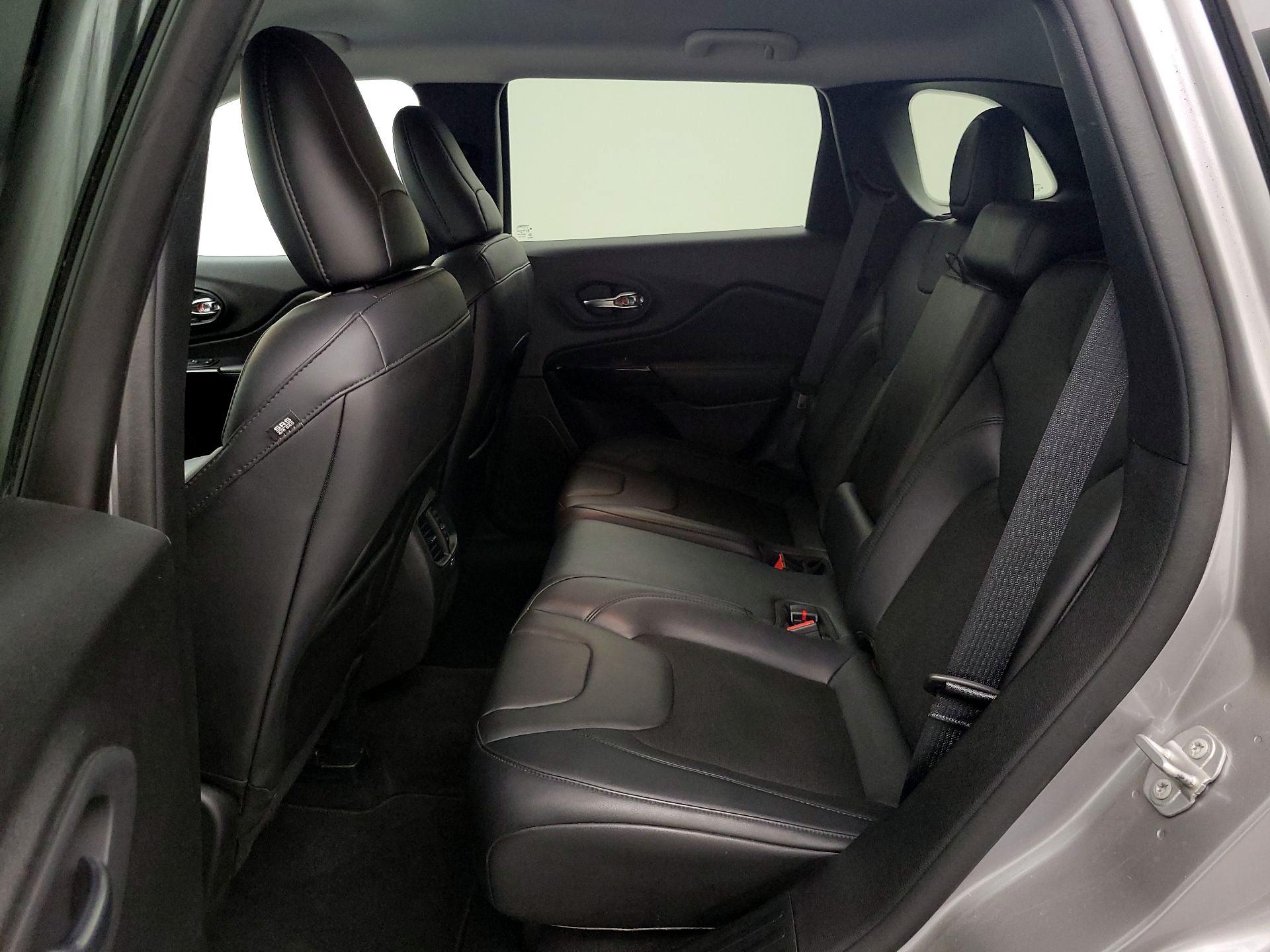 Thumbnail: 2021 Jeep Cherokee - 19