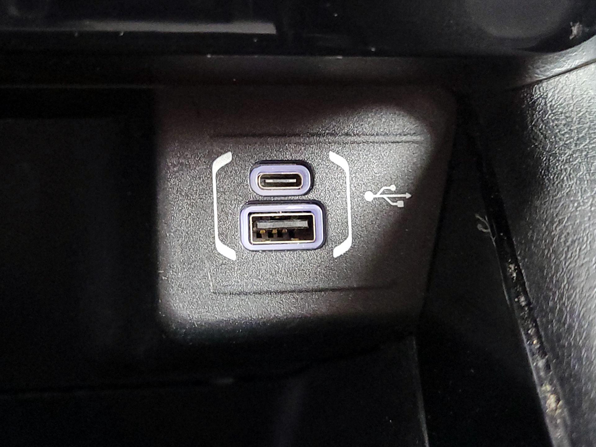 Thumbnail: 2022 Jeep Compass - 18