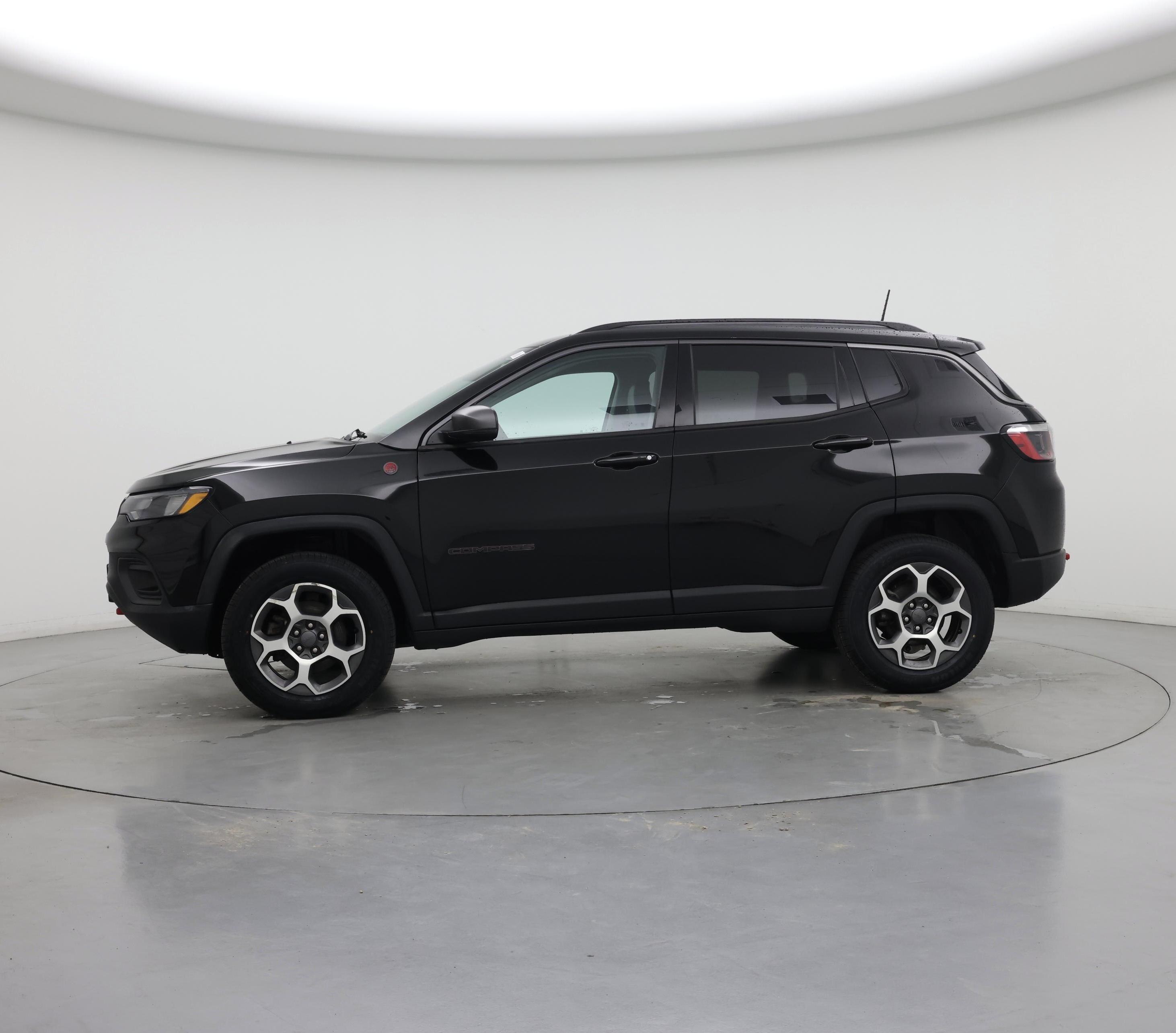 Thumbnail: 2022 Jeep Compass - 3
