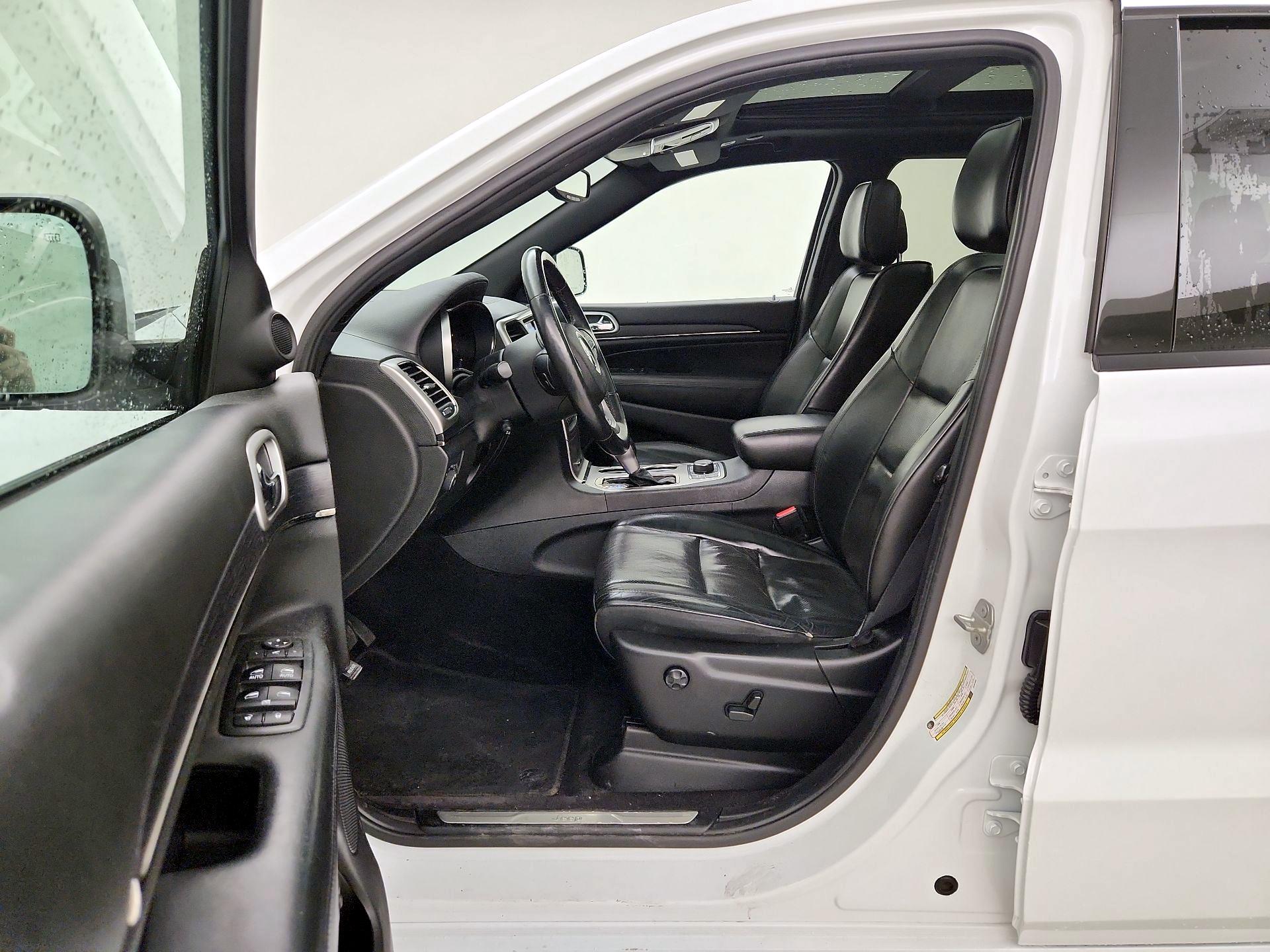 Thumbnail: 2018 Jeep Grand Cherokee - 11