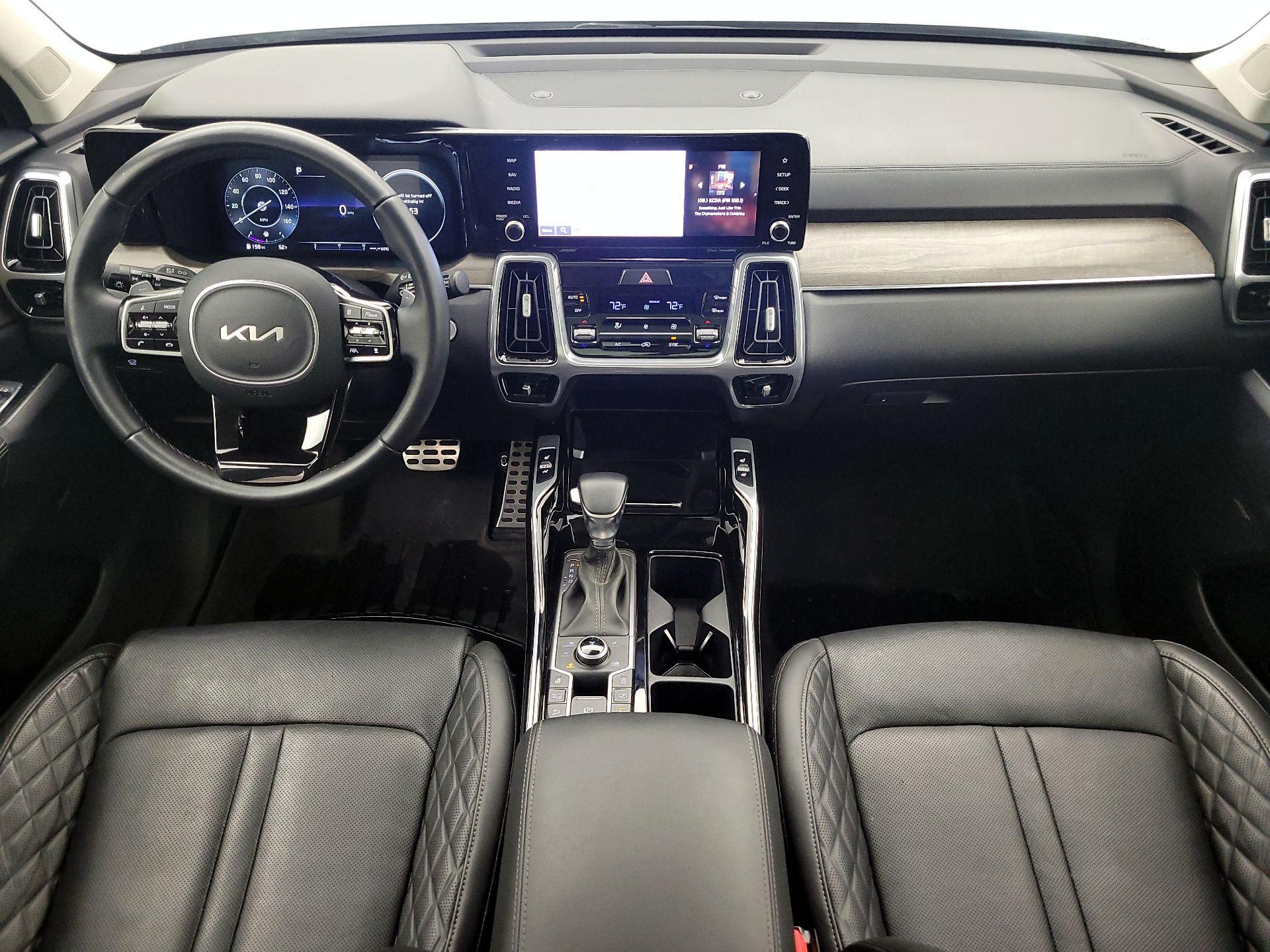 Thumbnail: 2023 Kia Sorento - 9