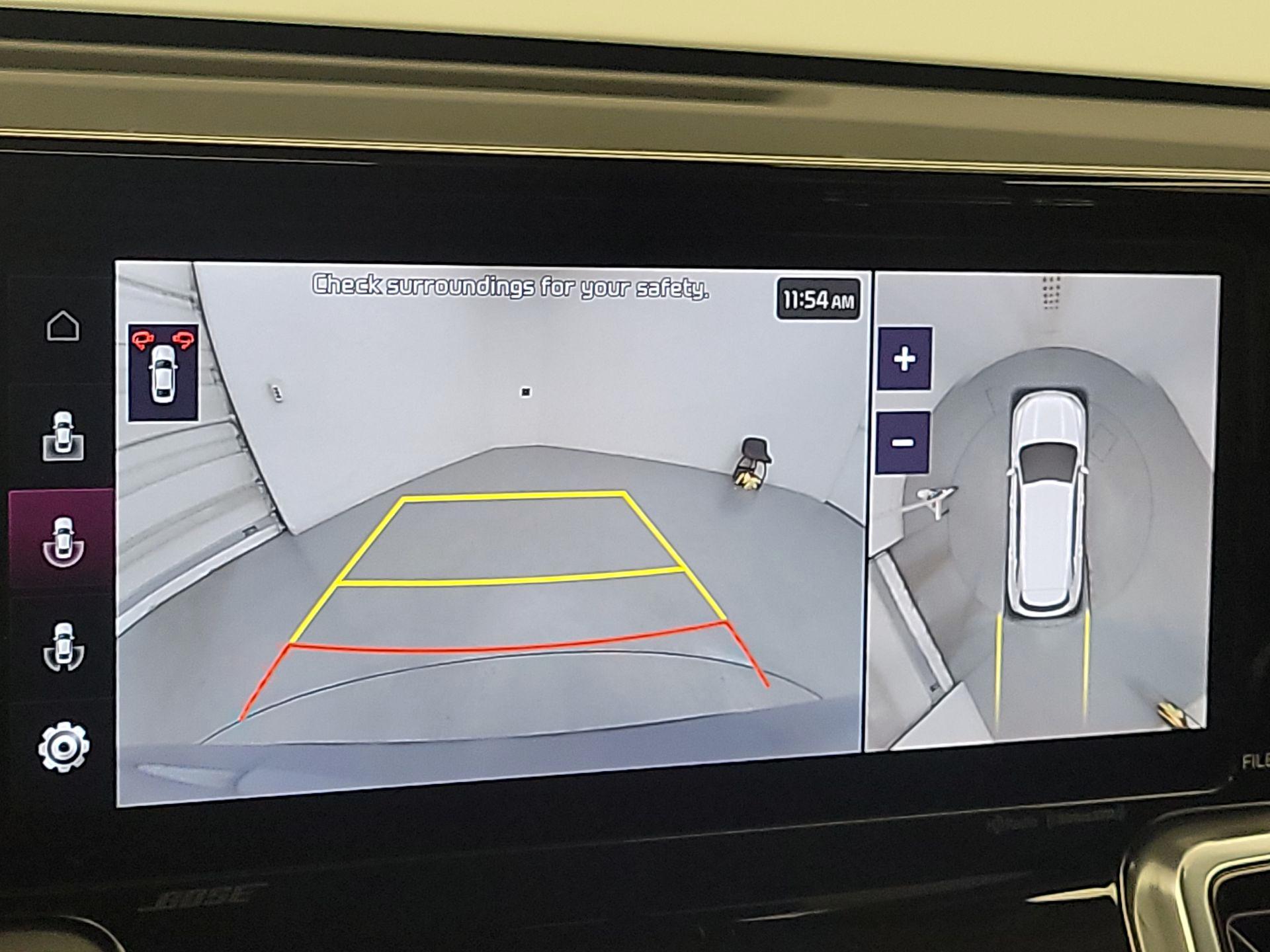 Thumbnail: 2023 Kia Sorento - 15