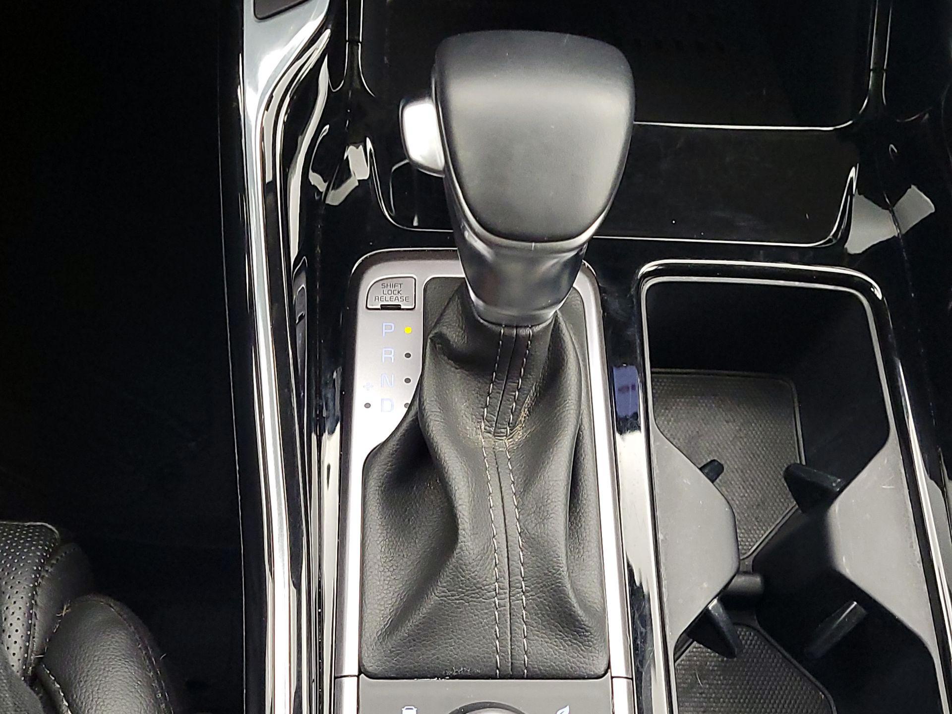 Thumbnail: 2023 Kia Sorento - 18