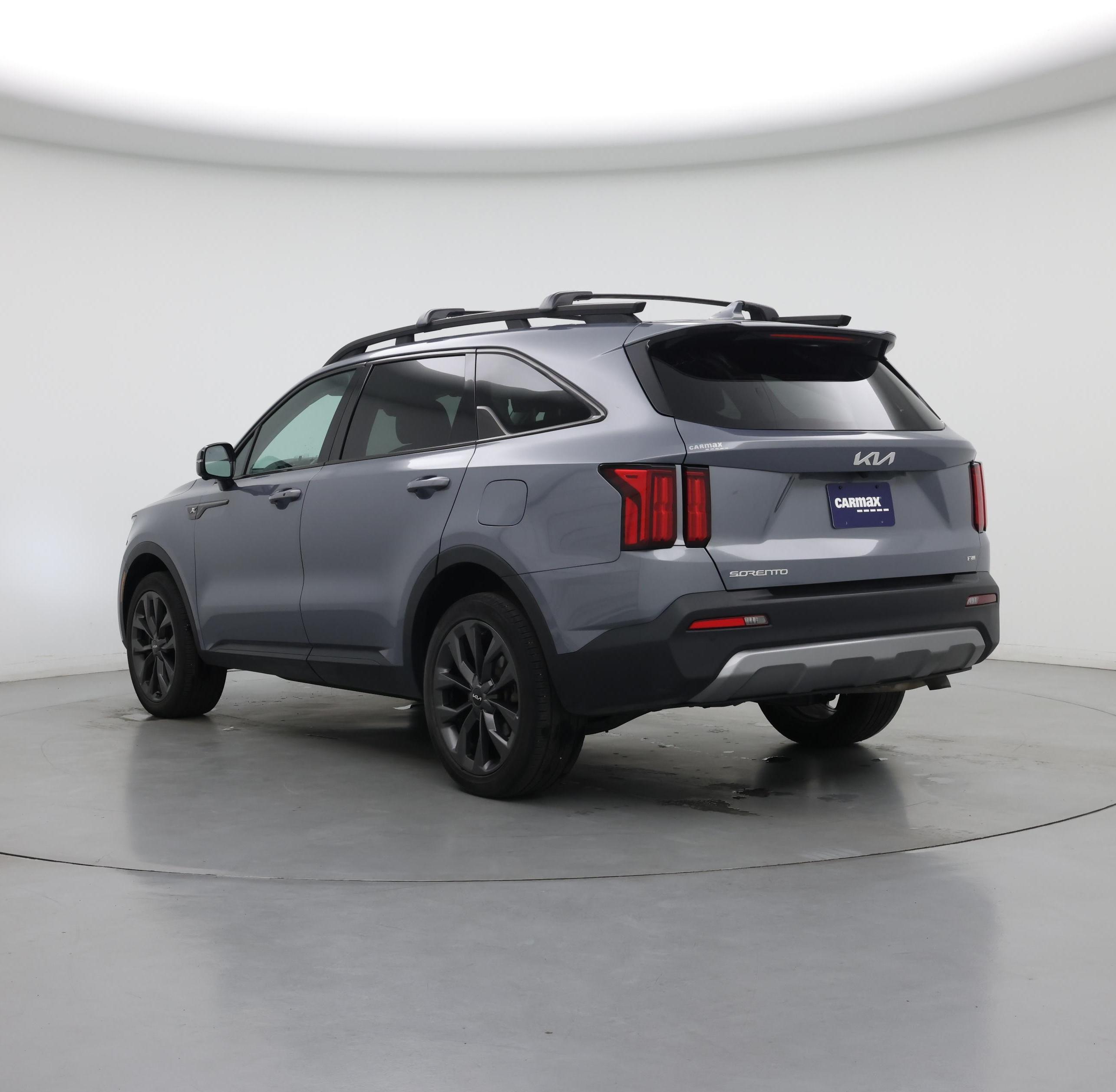 Thumbnail: 2023 Kia Sorento - 2