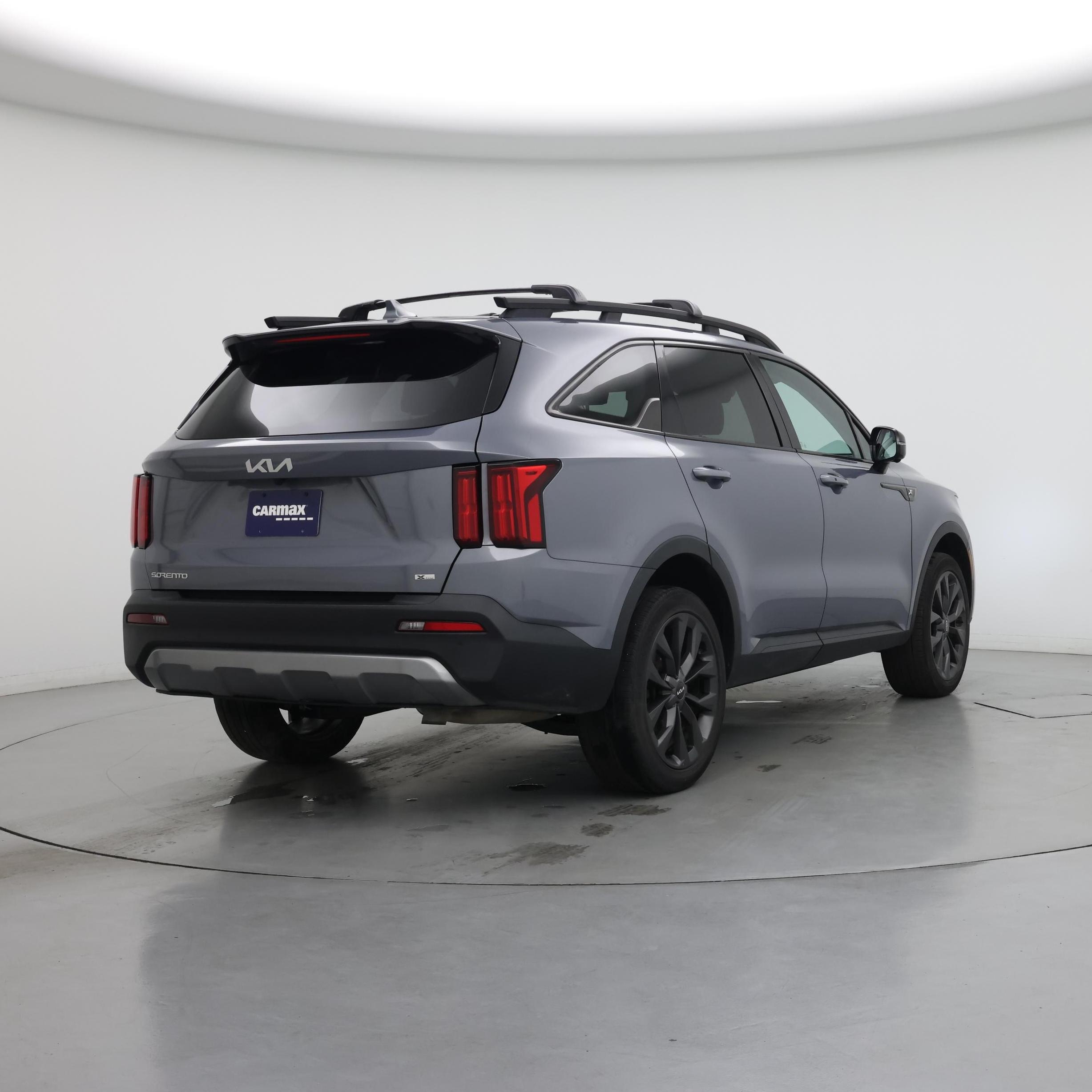 Thumbnail: 2023 Kia Sorento - 8