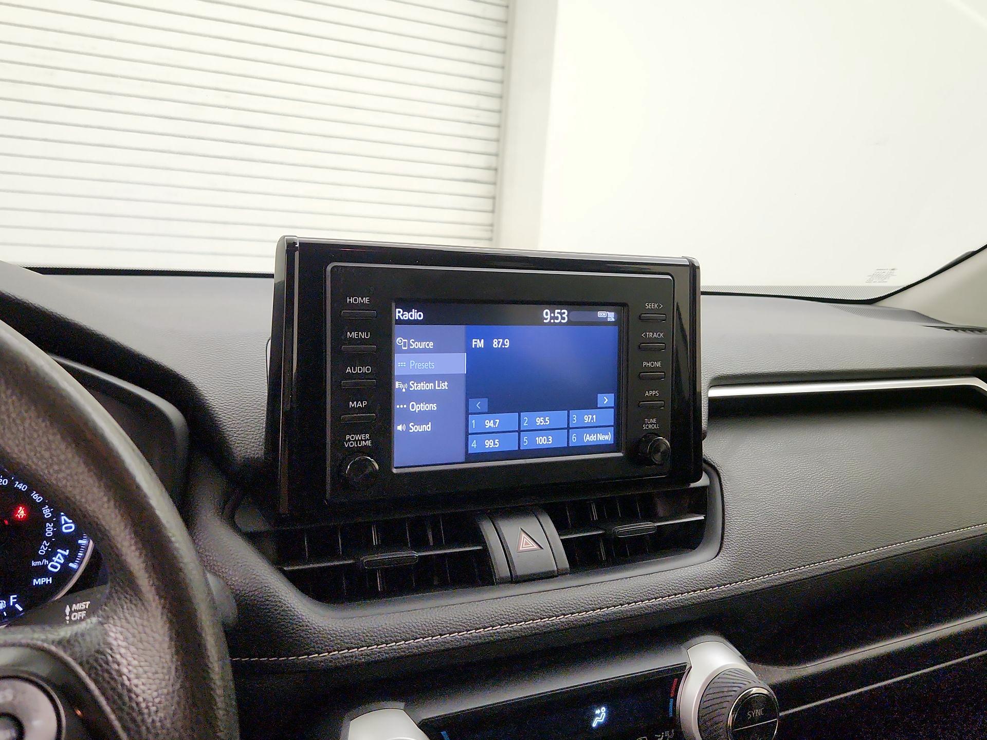 Thumbnail: 2019 Toyota RAV4 - 15