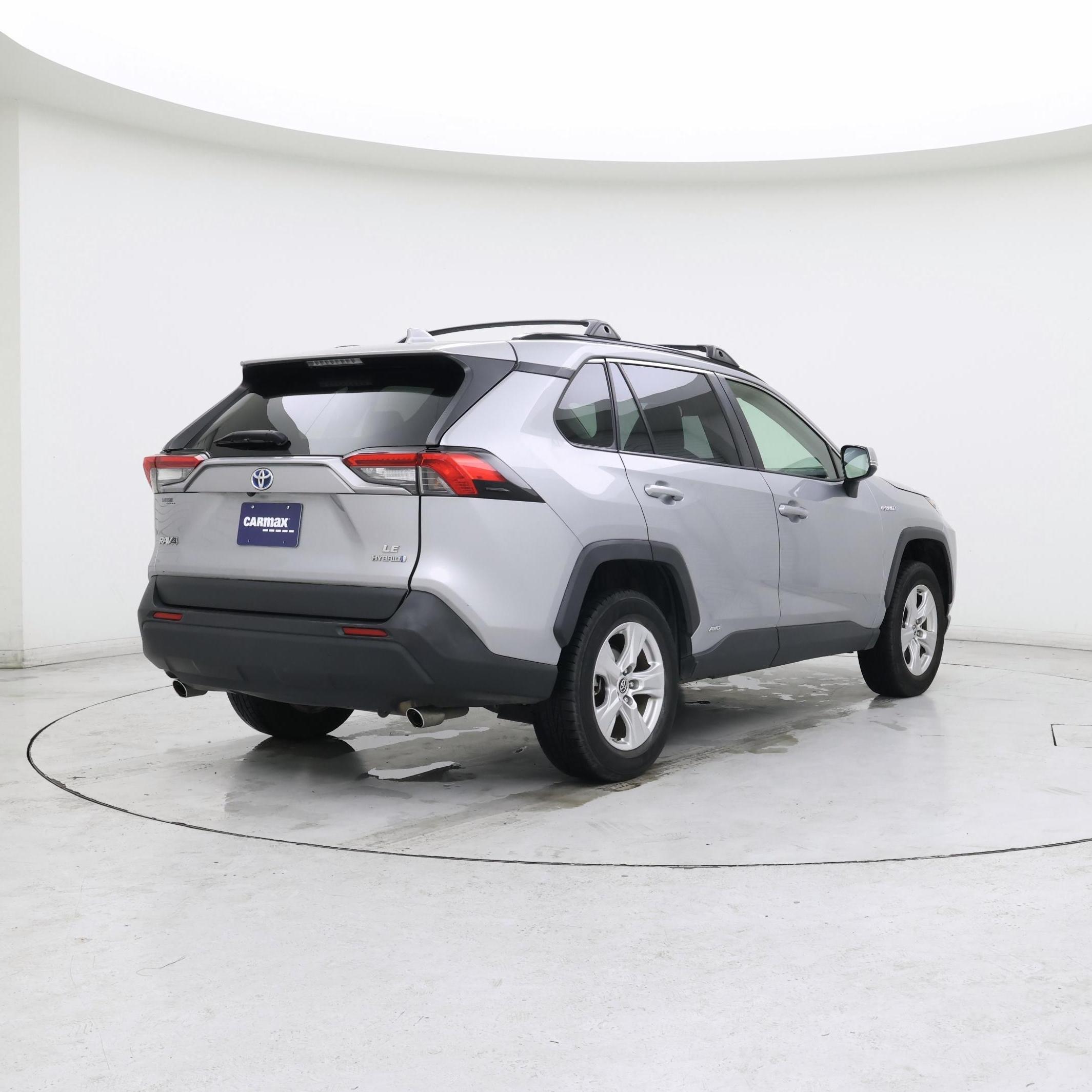Thumbnail: 2019 Toyota RAV4 - 8