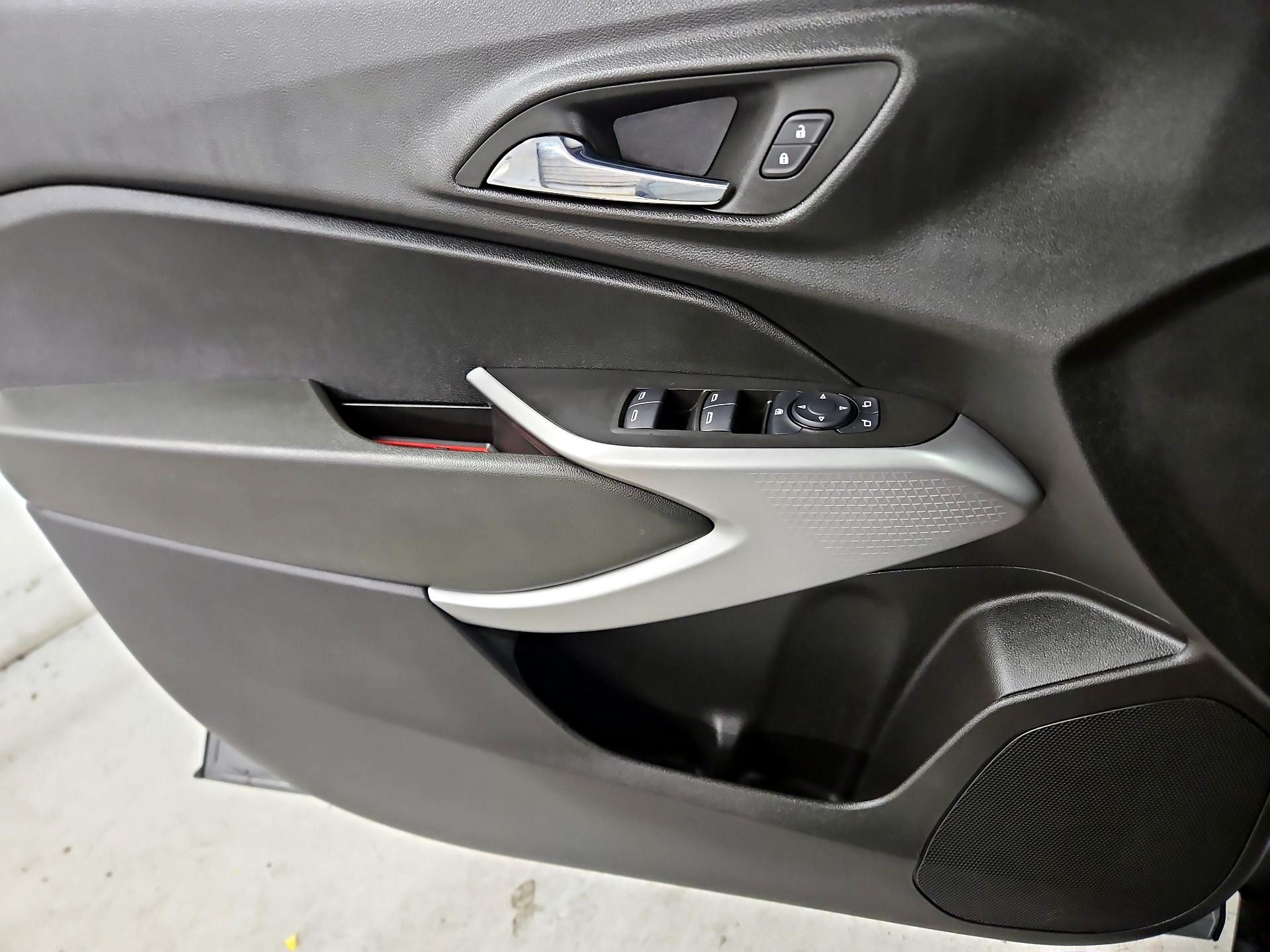 Thumbnail: 2024 Chevrolet Trax - 12