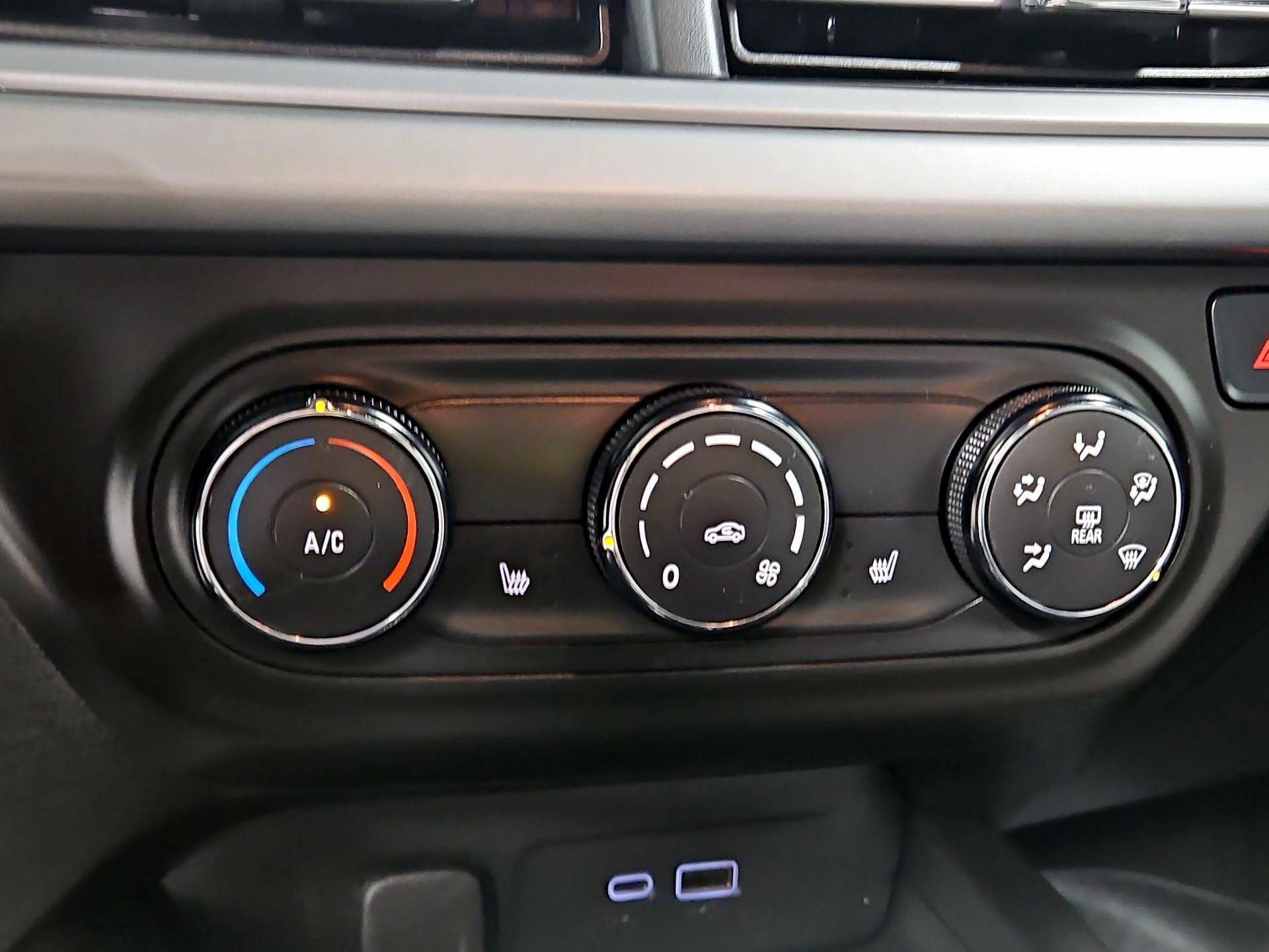 Thumbnail: 2024 Chevrolet Trax - 16