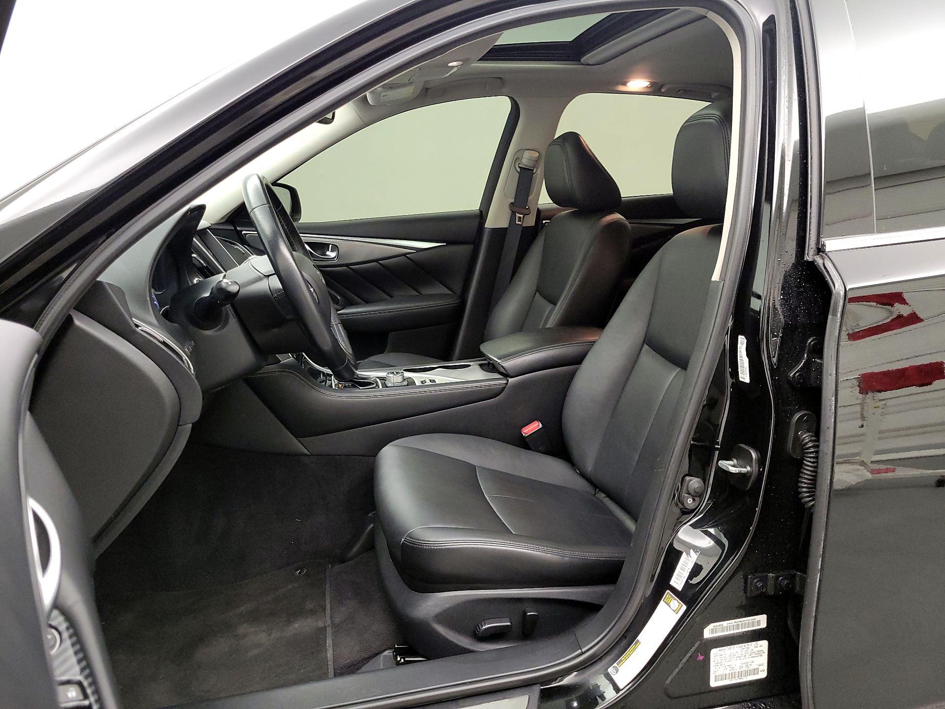 Thumbnail: 2017 INFINITI Q50 - 11