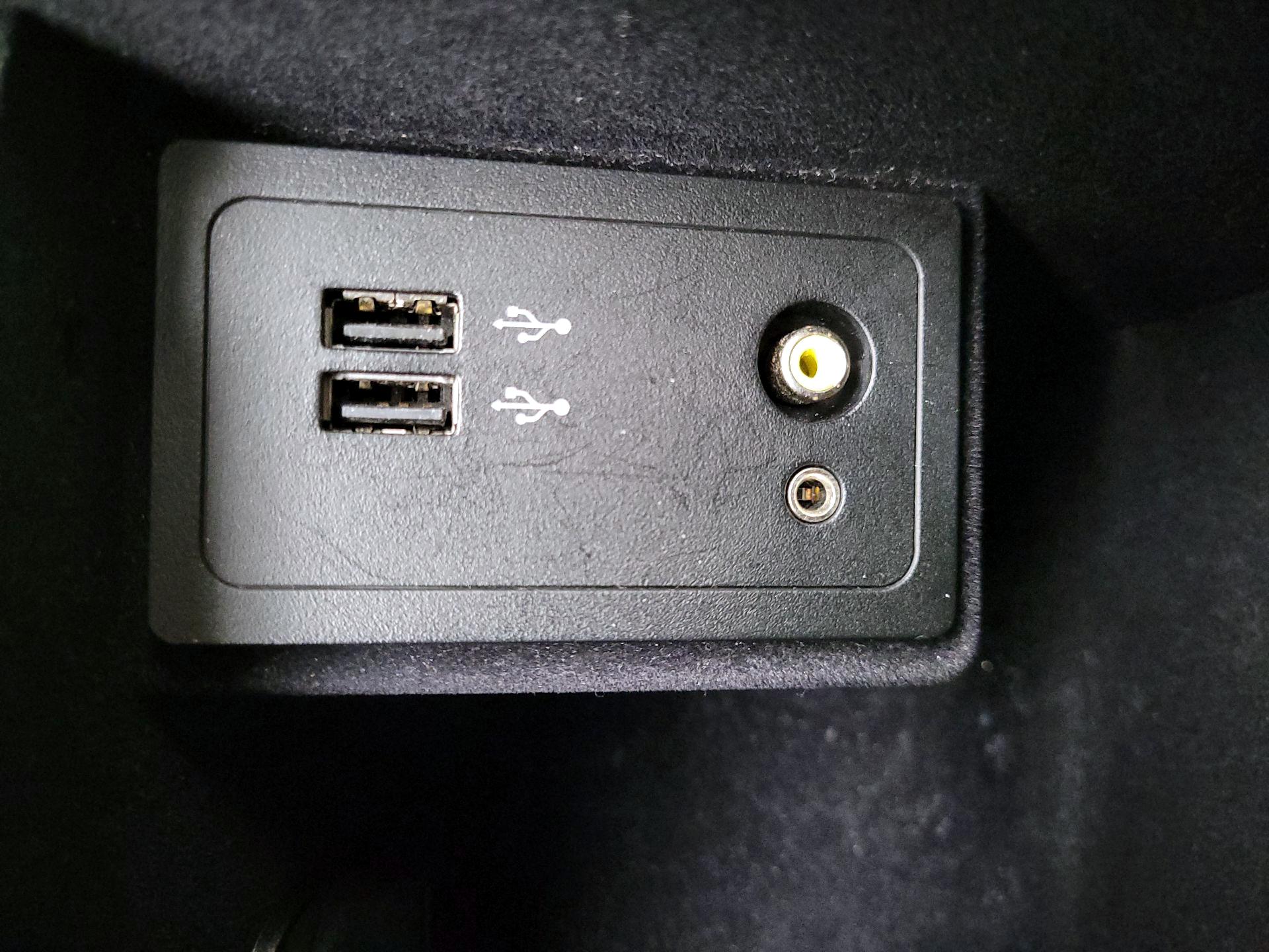 Thumbnail: 2017 INFINITI Q50 - 18