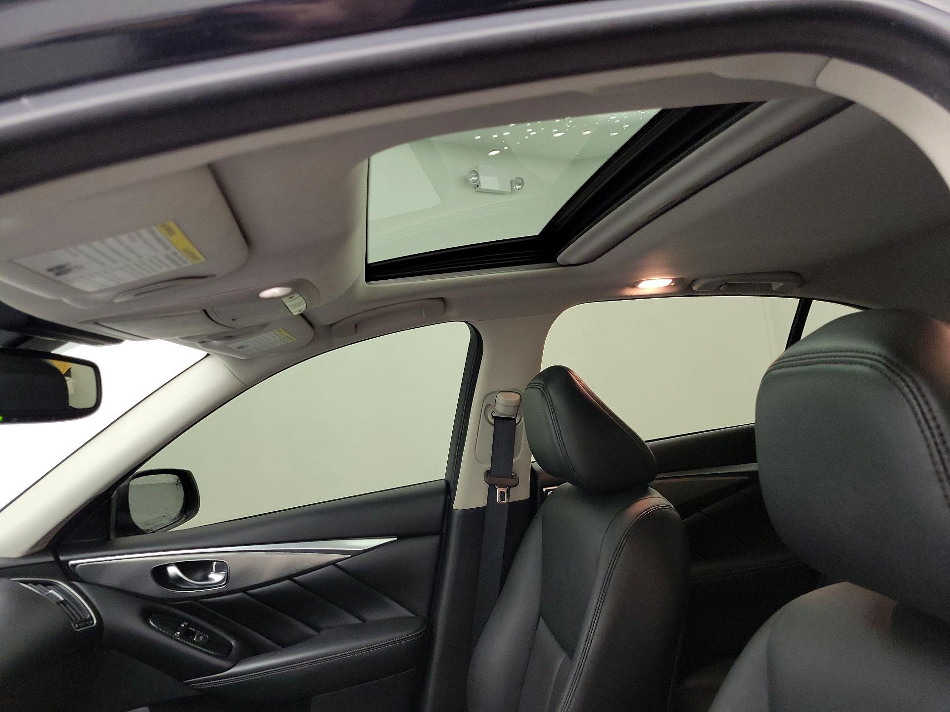 Thumbnail: 2017 INFINITI Q50 - 19