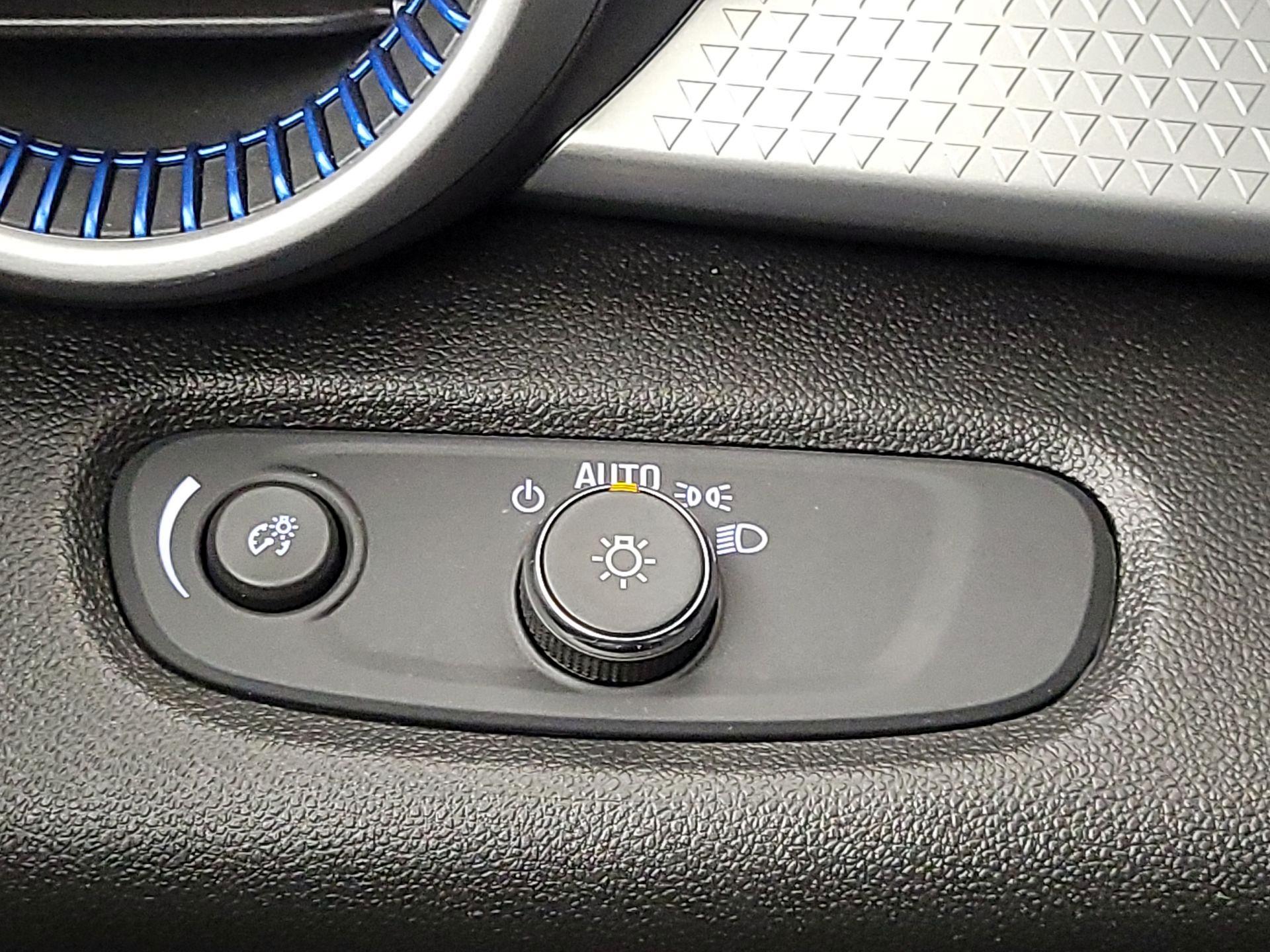 Thumbnail: 2025 Chevrolet Trax - 13