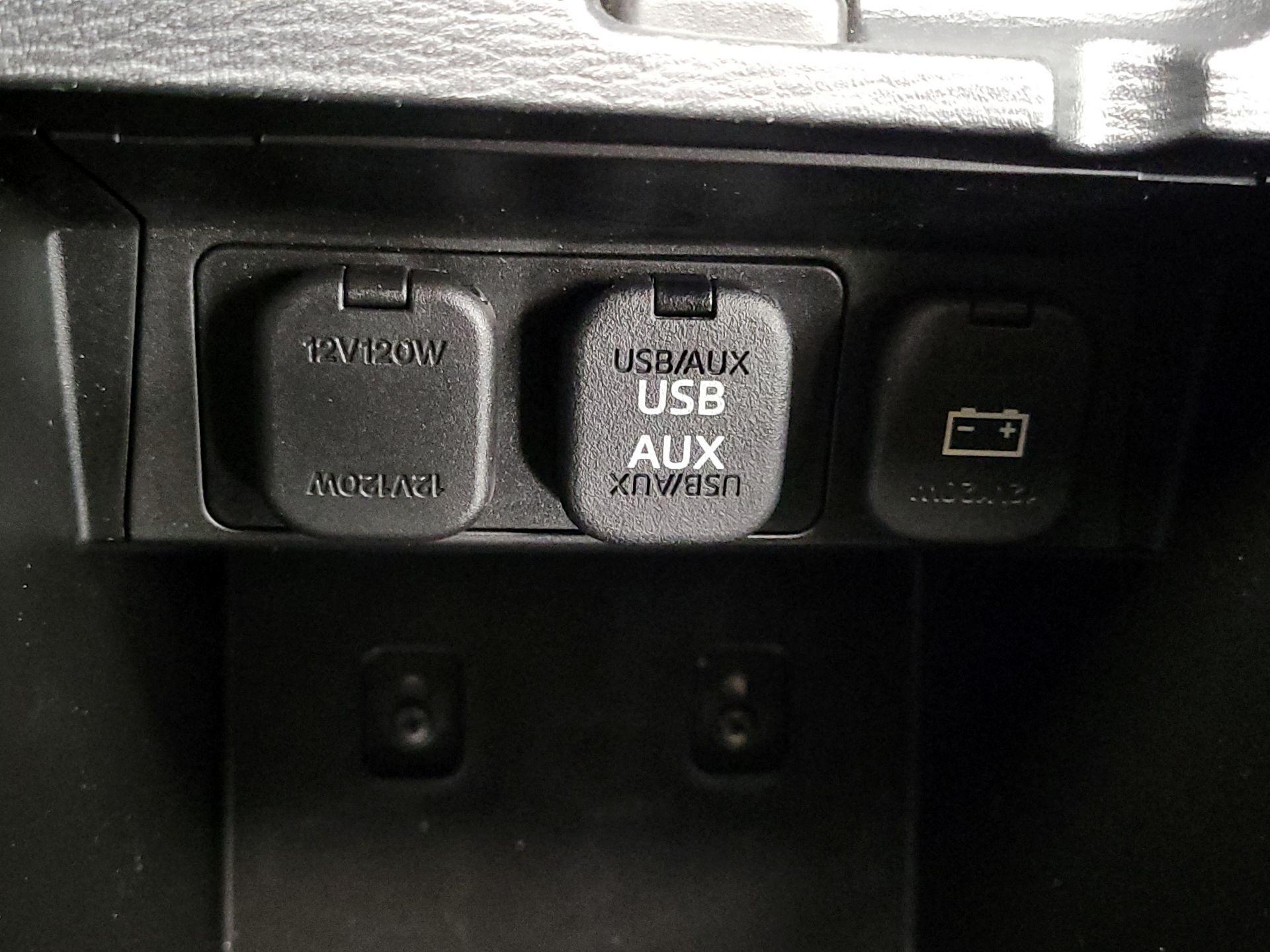 Thumbnail: 2014 Mazda Mazda3 - 17