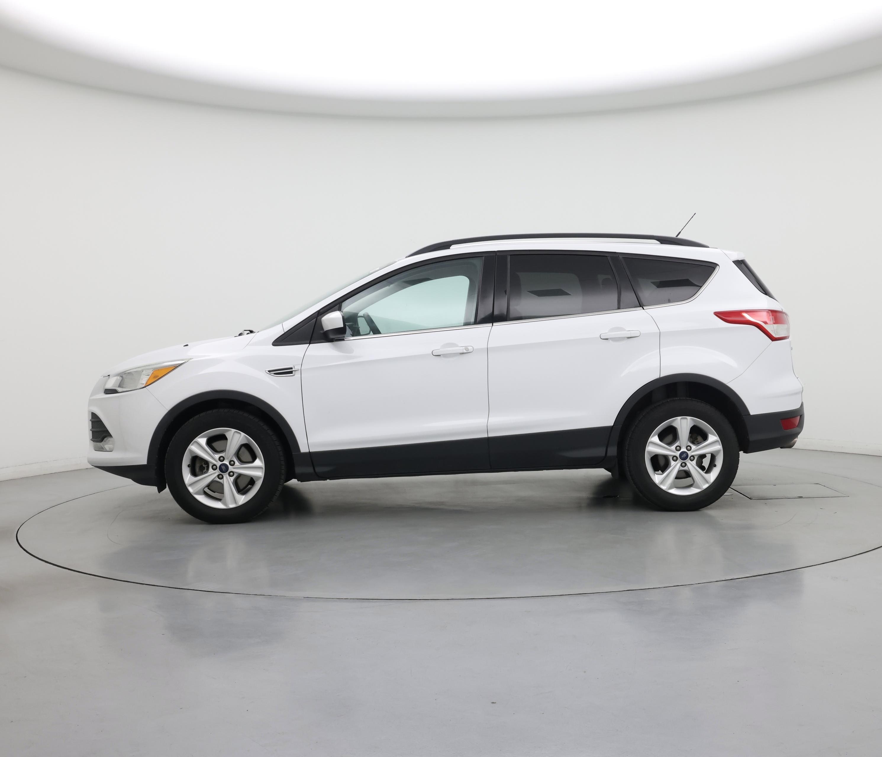 Thumbnail: 2015 Ford Escape - 3
