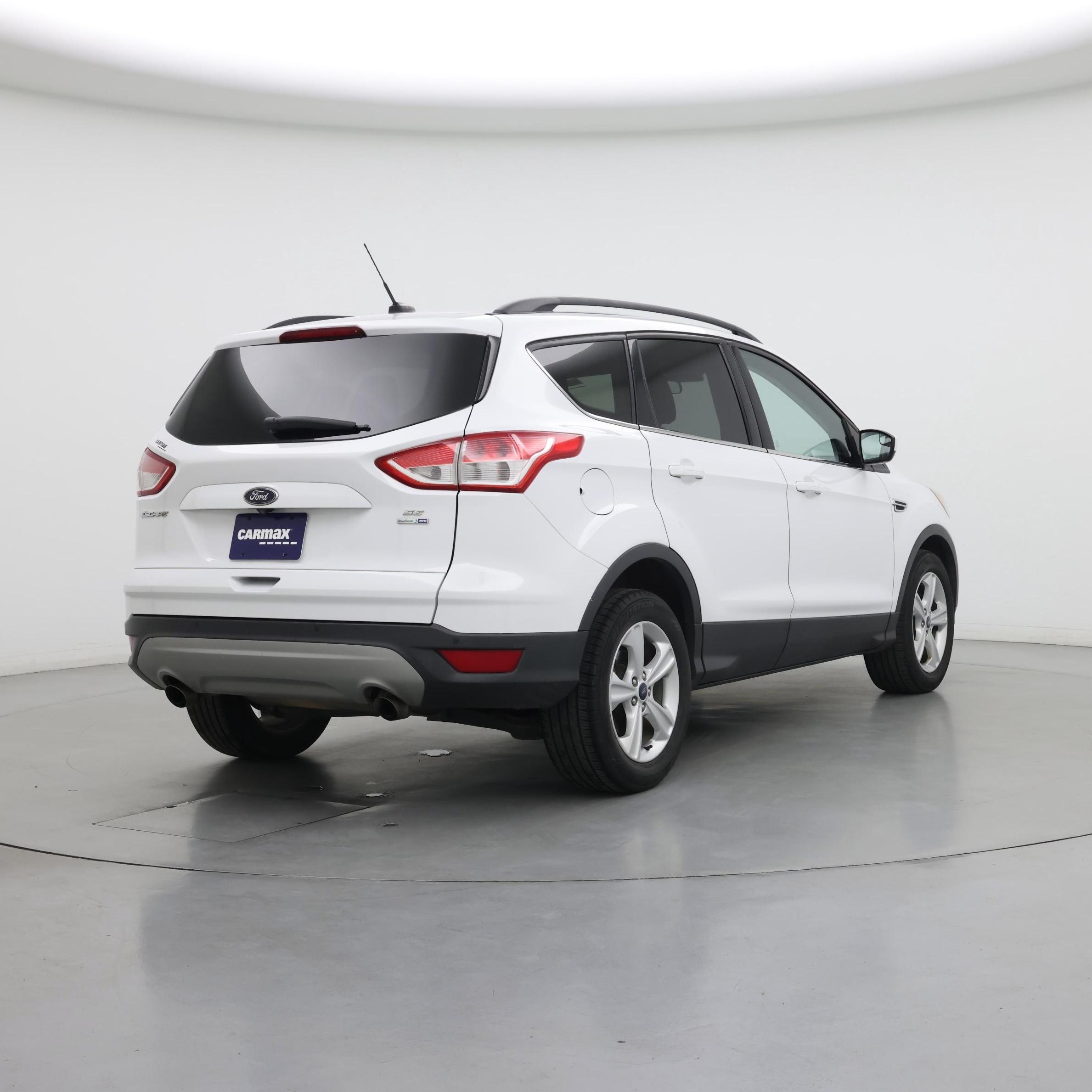 Thumbnail: 2015 Ford Escape - 8