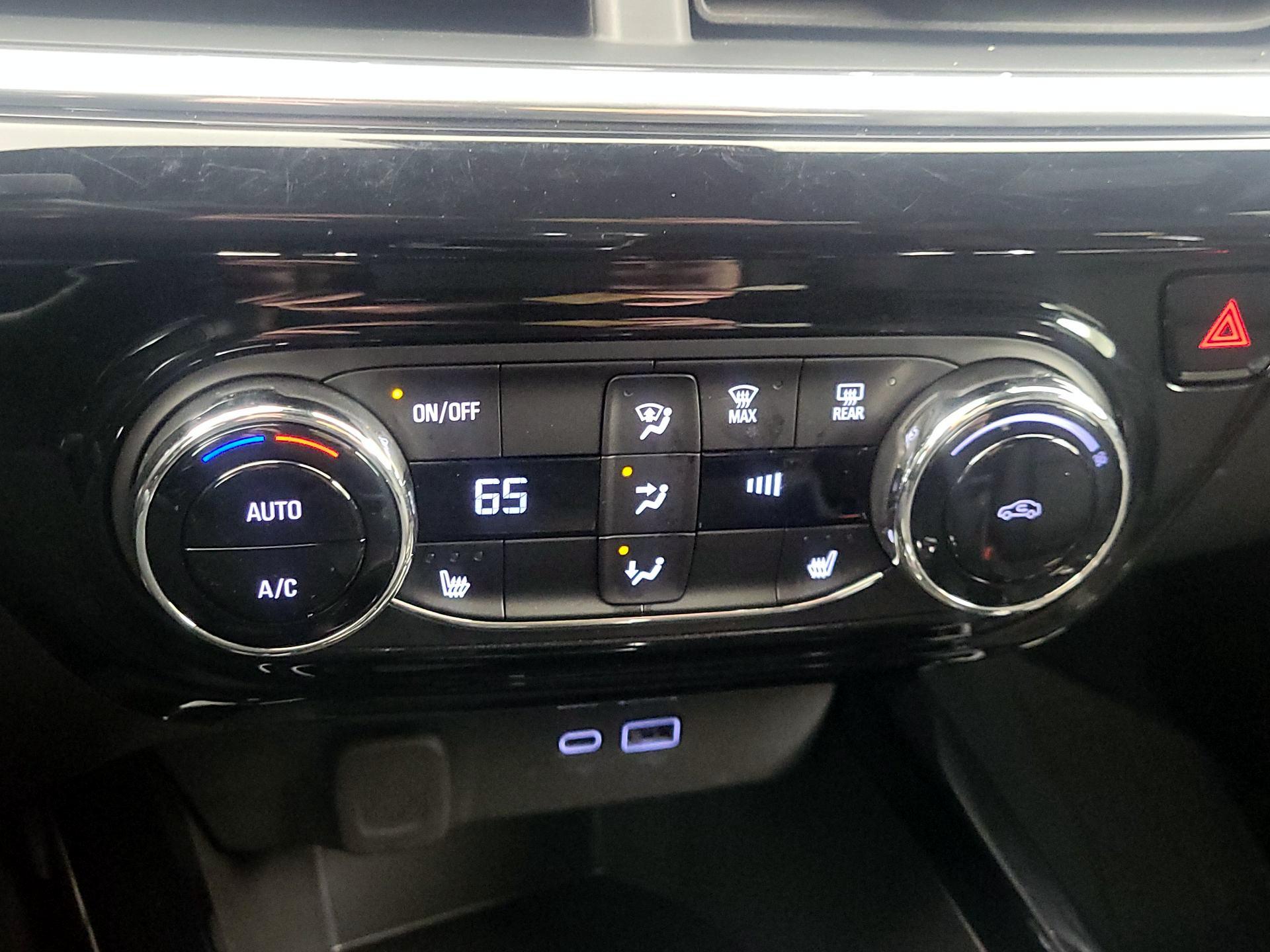 Thumbnail: 2025 Chevrolet Trax - 16