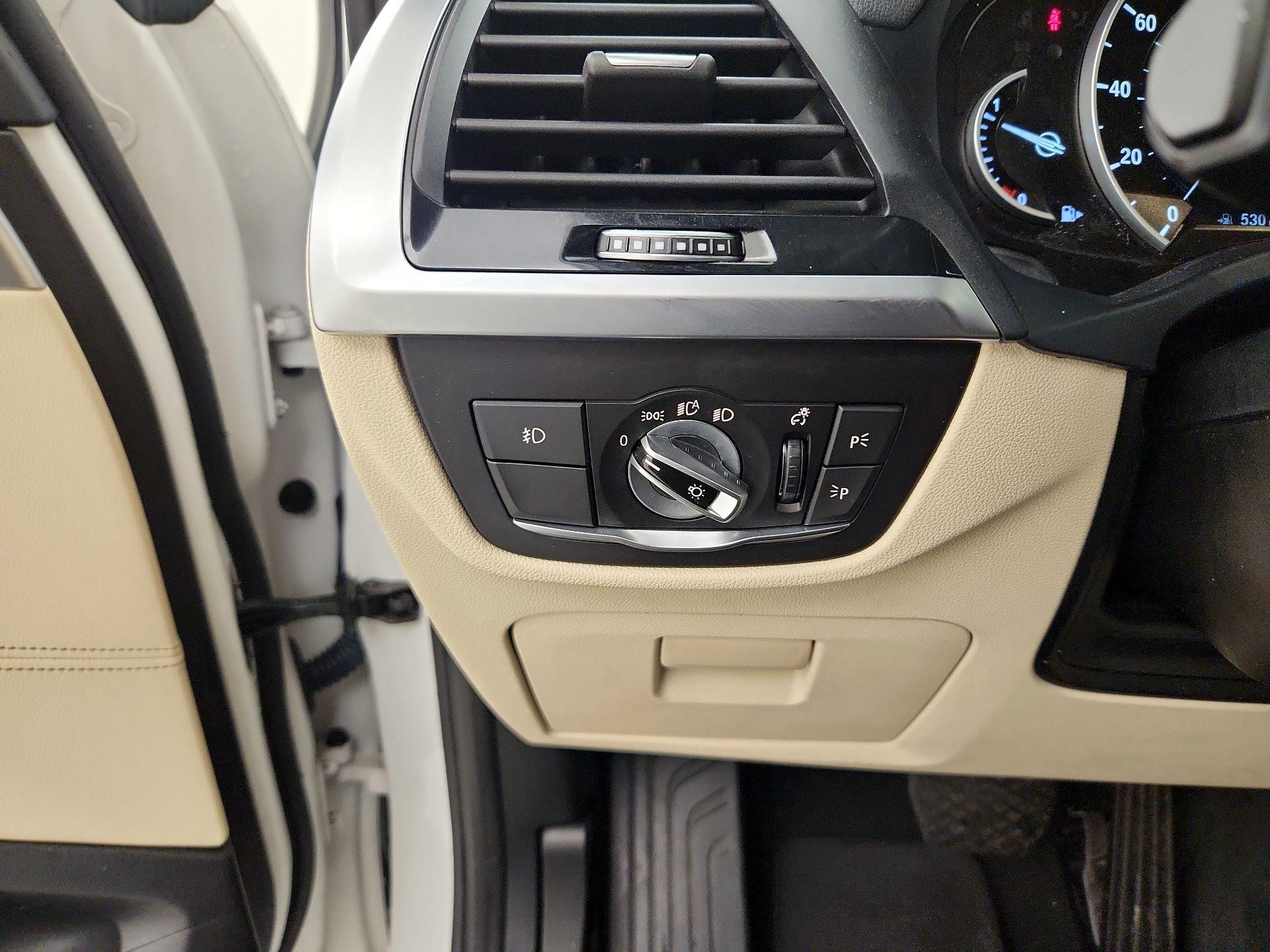 Thumbnail: 2019 BMW X3 - 13