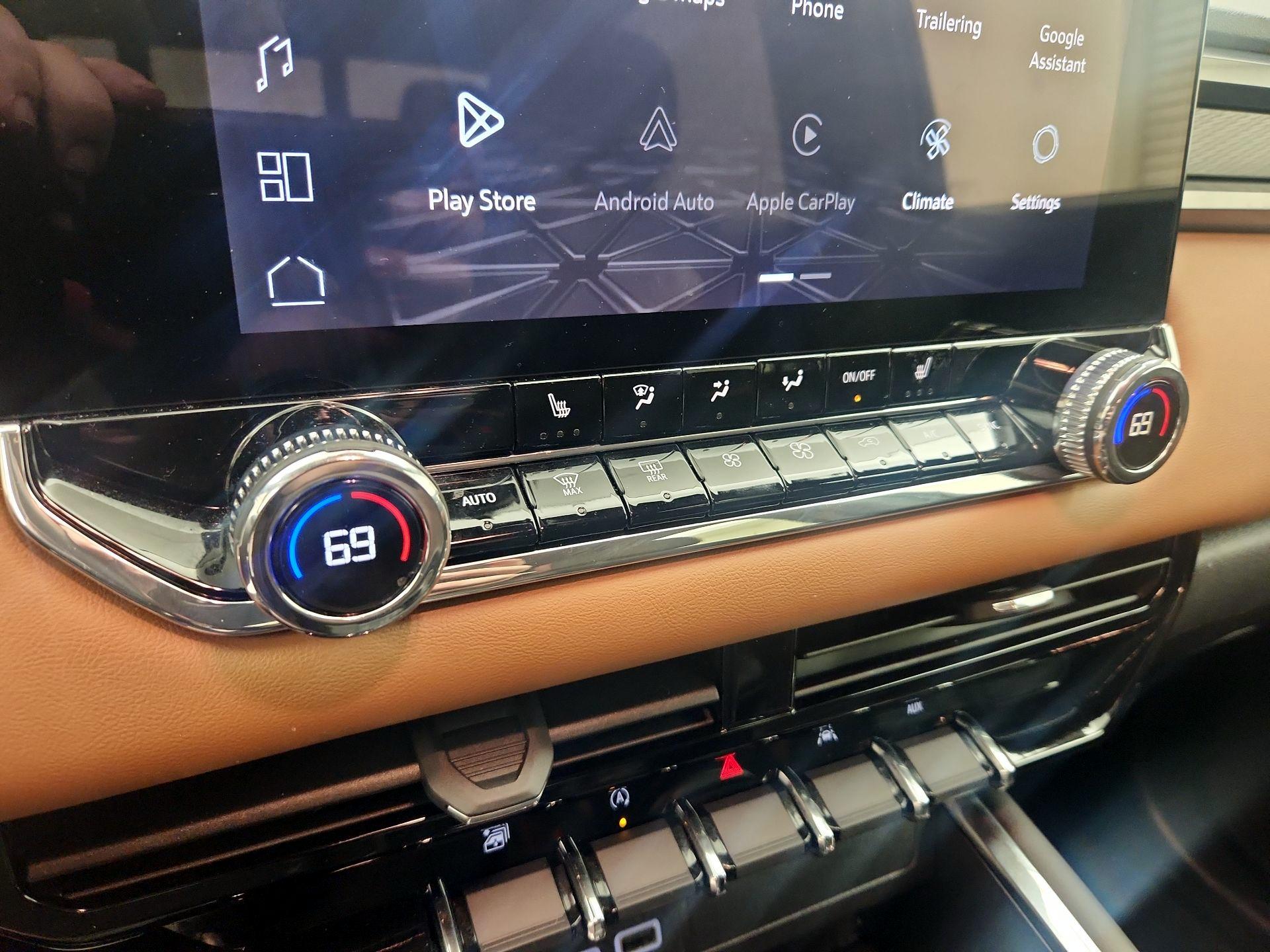 Thumbnail: 2023 GMC Canyon - 17