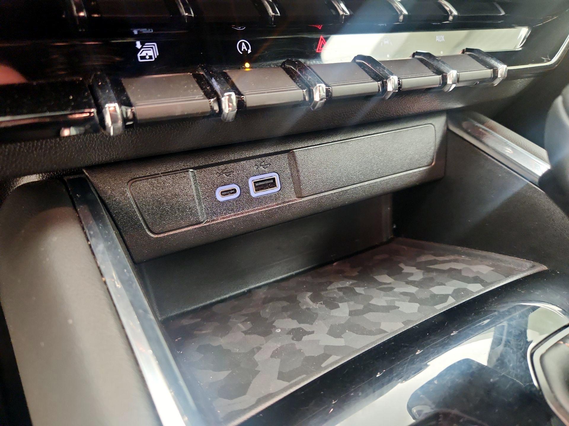 Thumbnail: 2023 GMC Canyon - 19