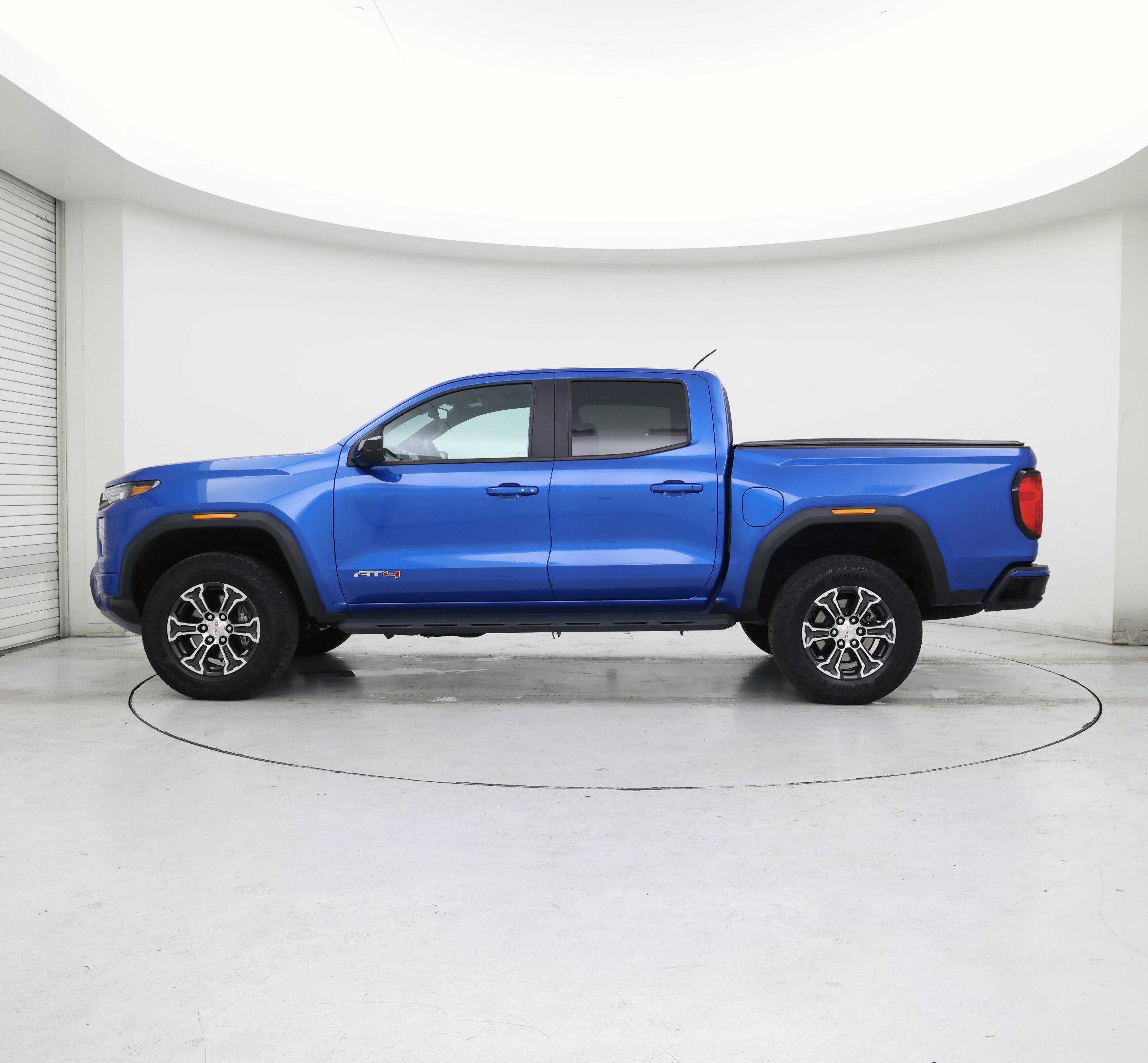 Thumbnail: 2023 GMC Canyon - 3