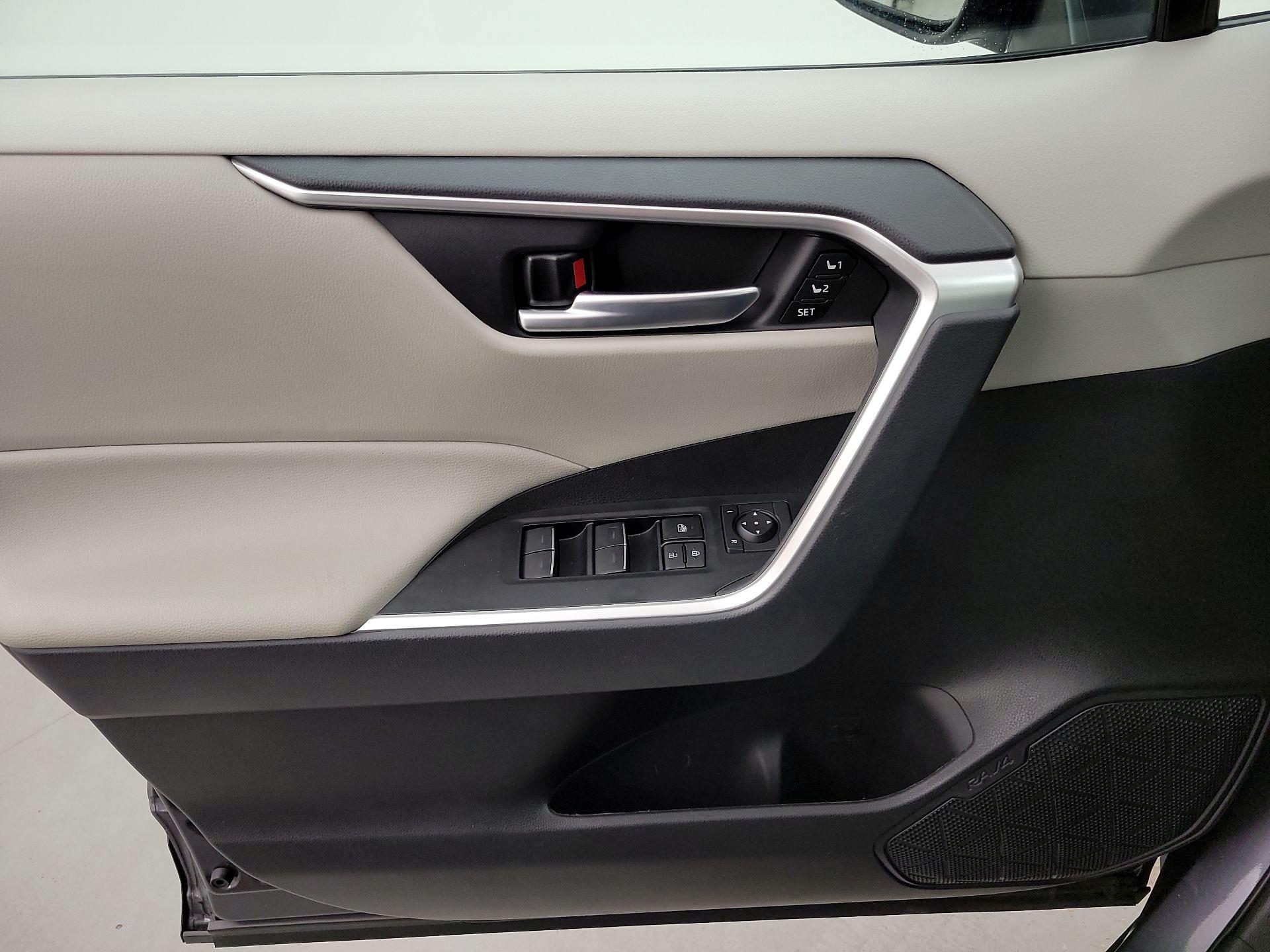 Thumbnail: 2024 Toyota RAV4 - 12