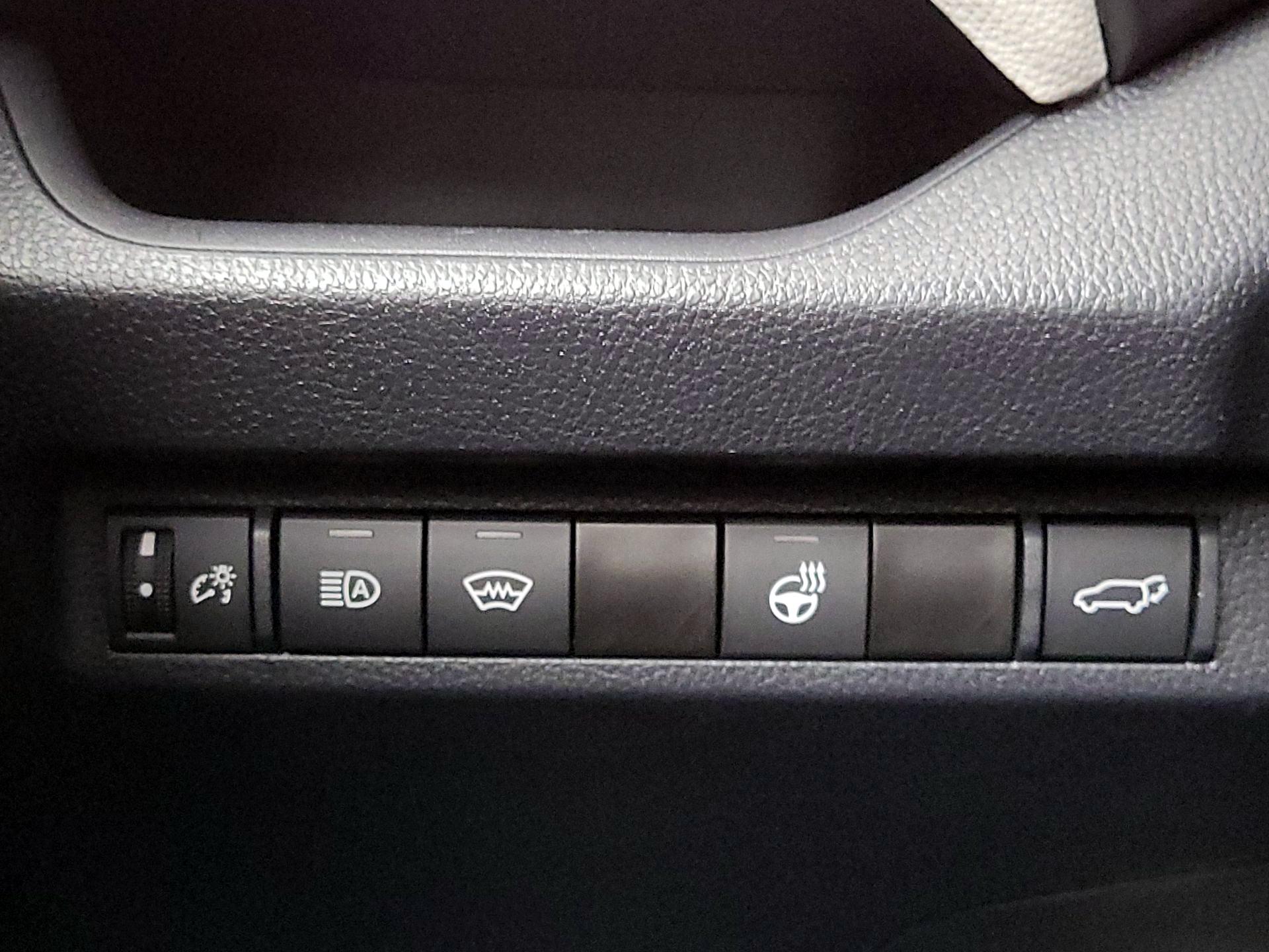 Thumbnail: 2024 Toyota RAV4 - 13