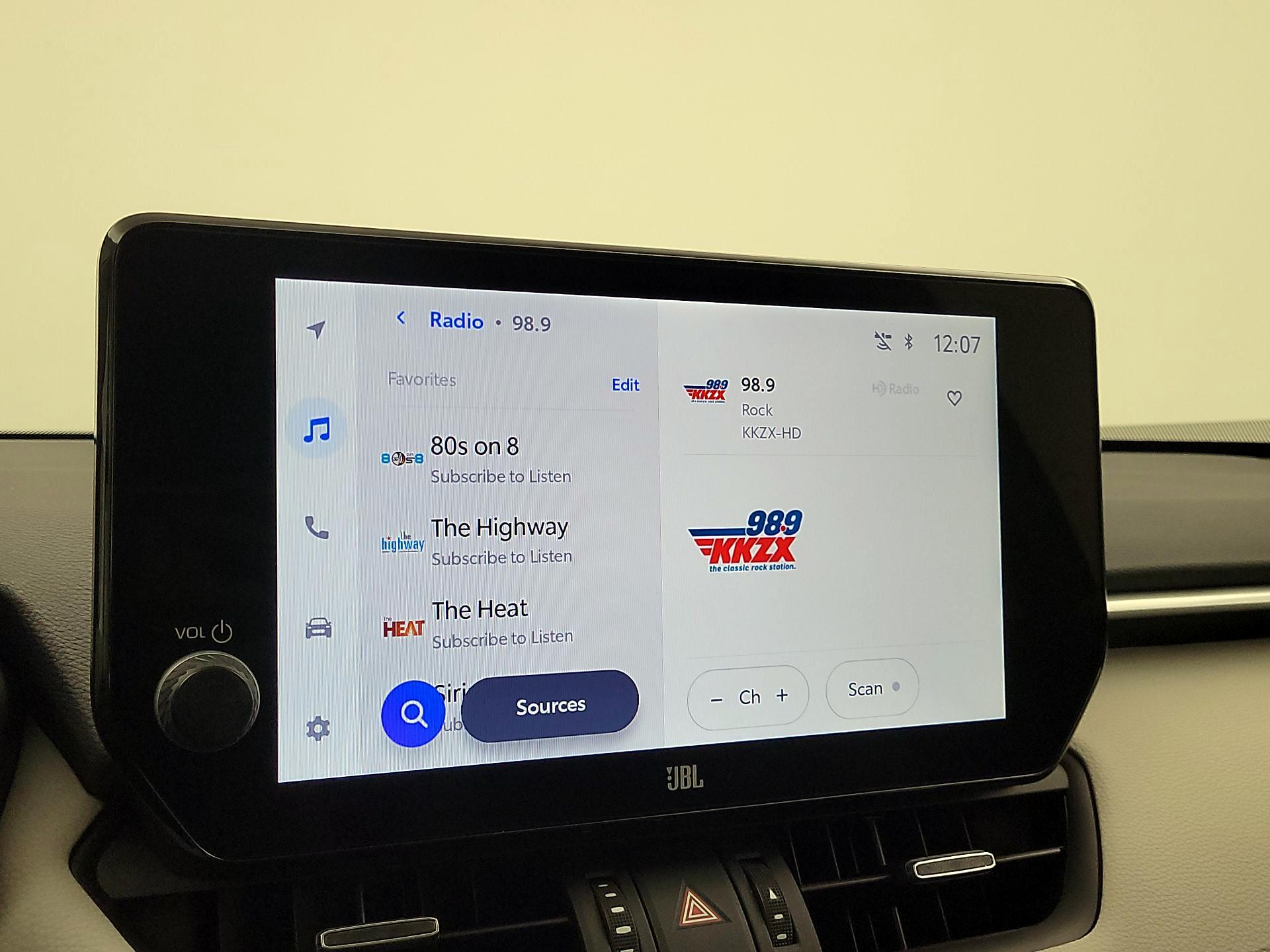 Thumbnail: 2024 Toyota RAV4 - 16