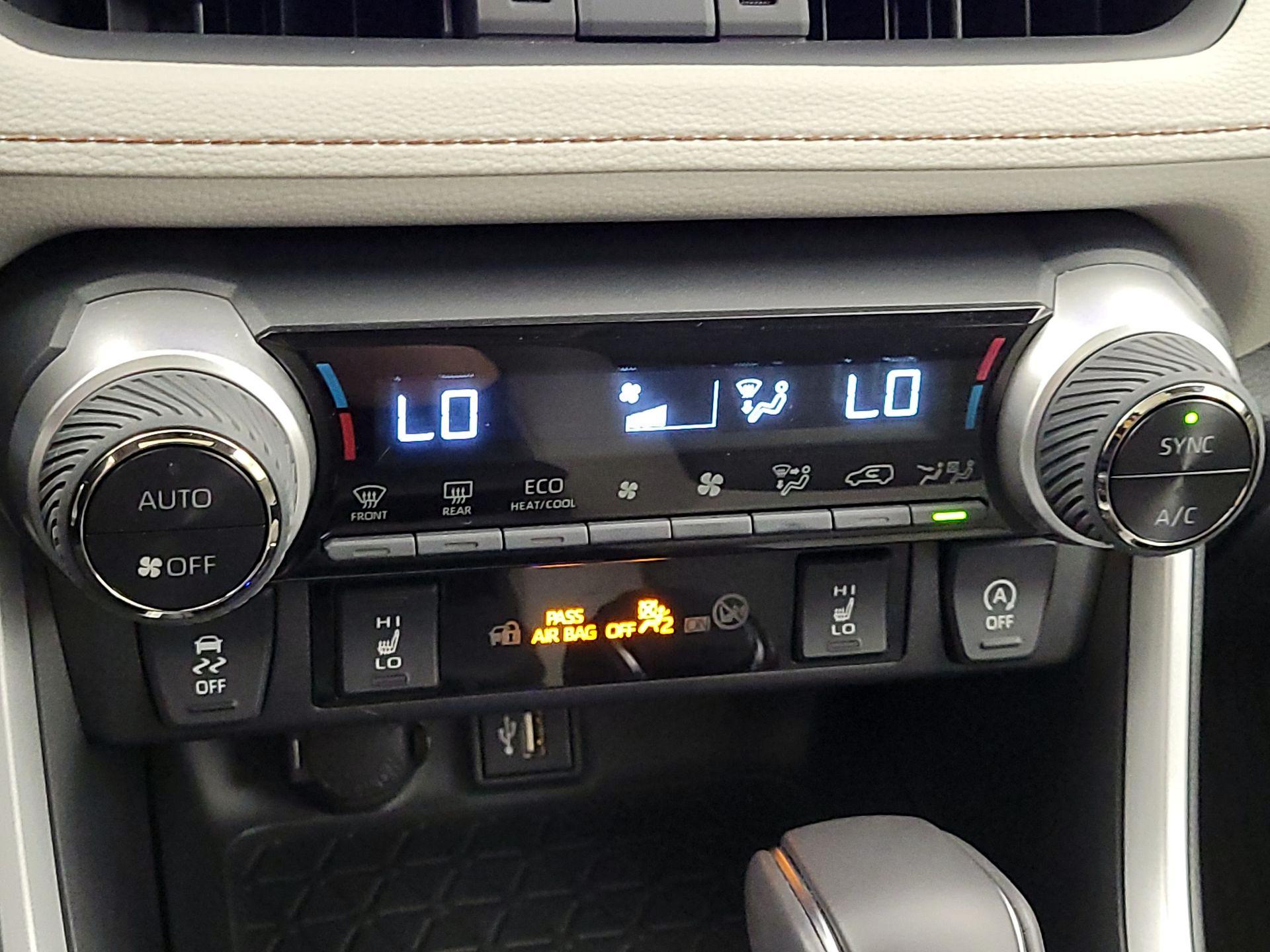 Thumbnail: 2024 Toyota RAV4 - 17