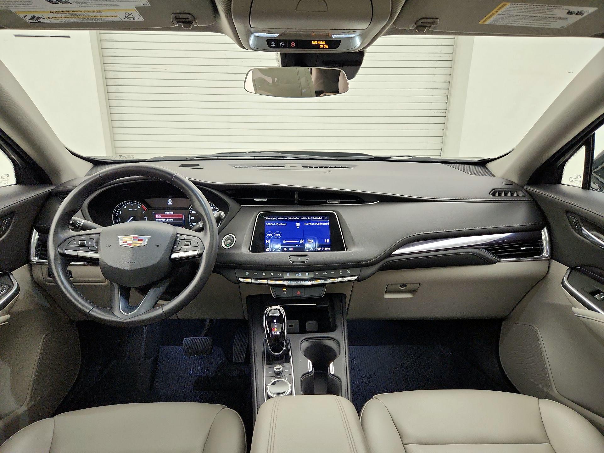 Thumbnail: 2023 Cadillac XT4 - 9