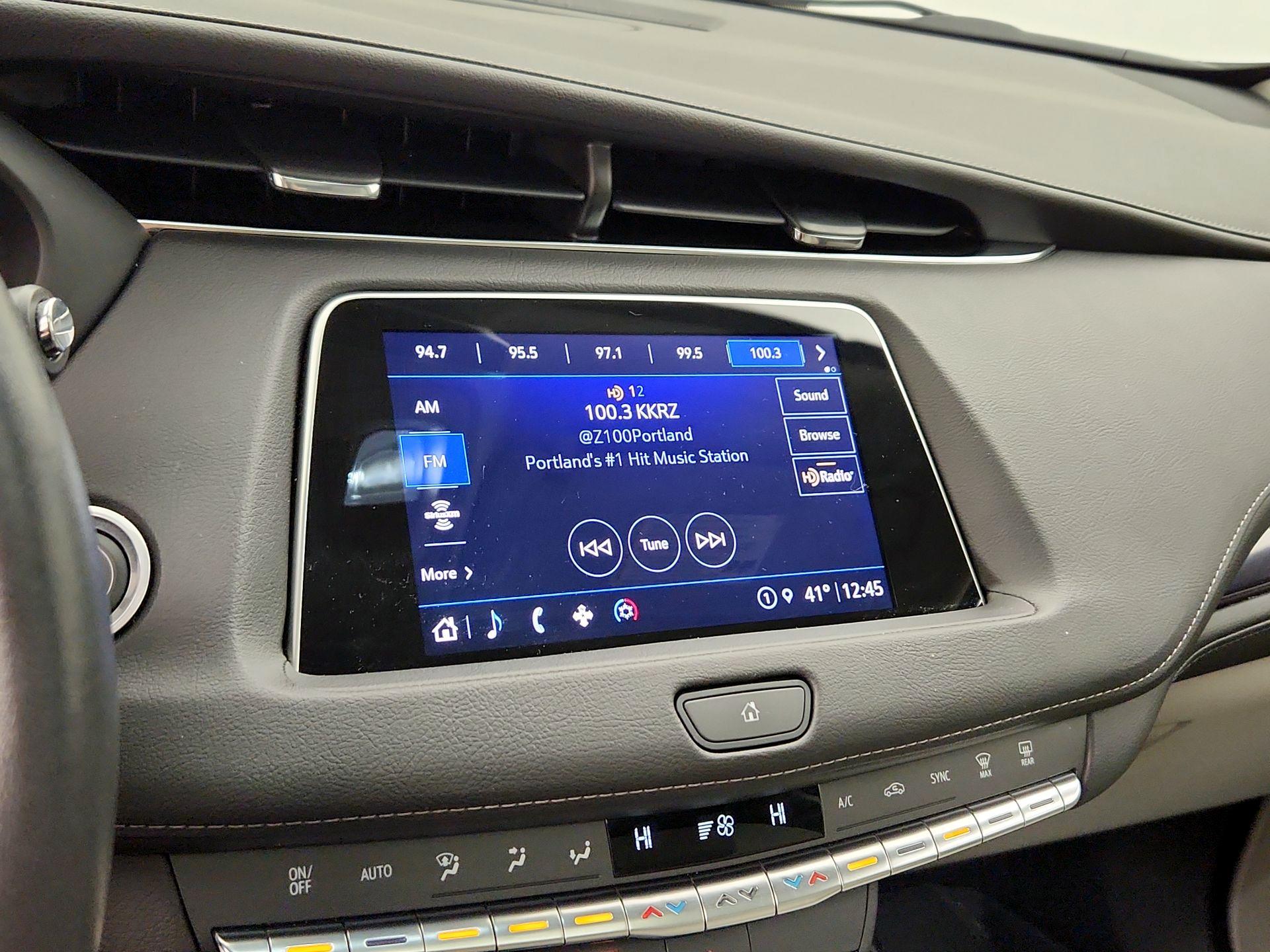 Thumbnail: 2023 Cadillac XT4 - 15