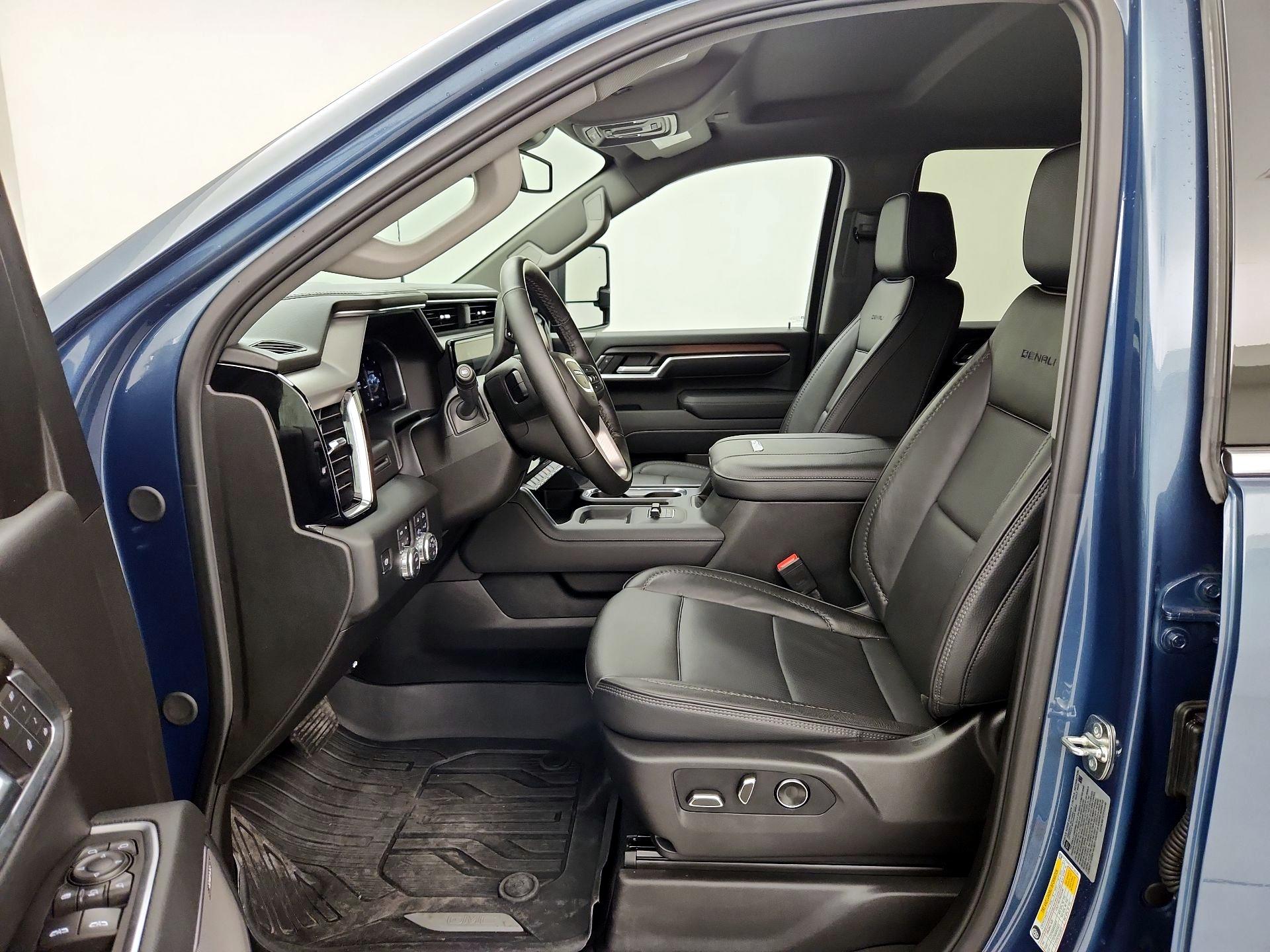 Thumbnail: 2026 GMC Sierra 3500 - 11