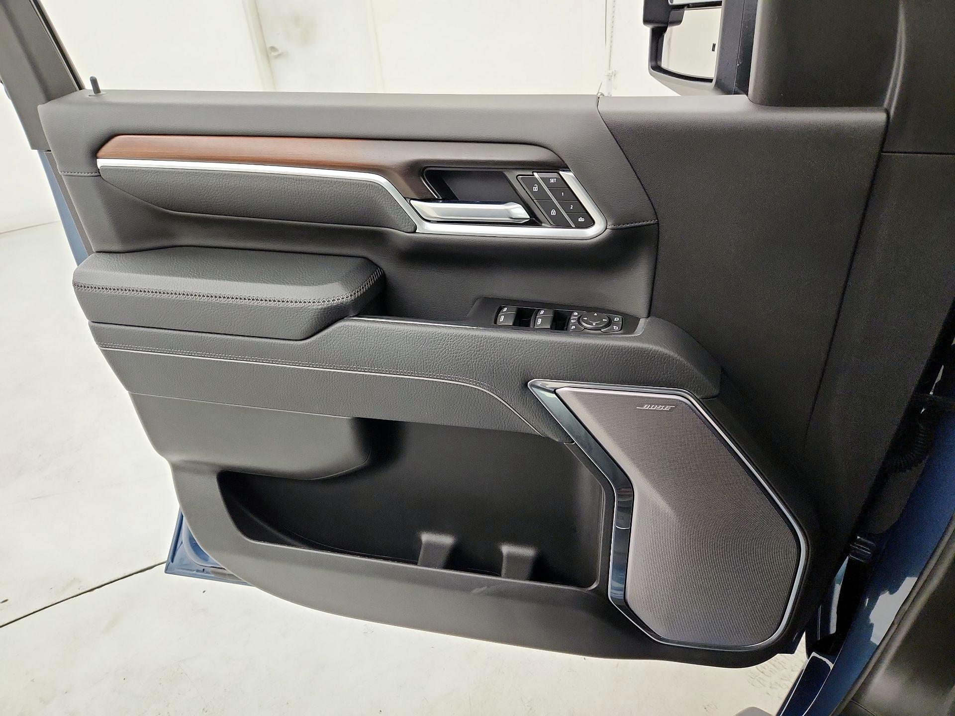 Thumbnail: 2026 GMC Sierra 3500 - 12