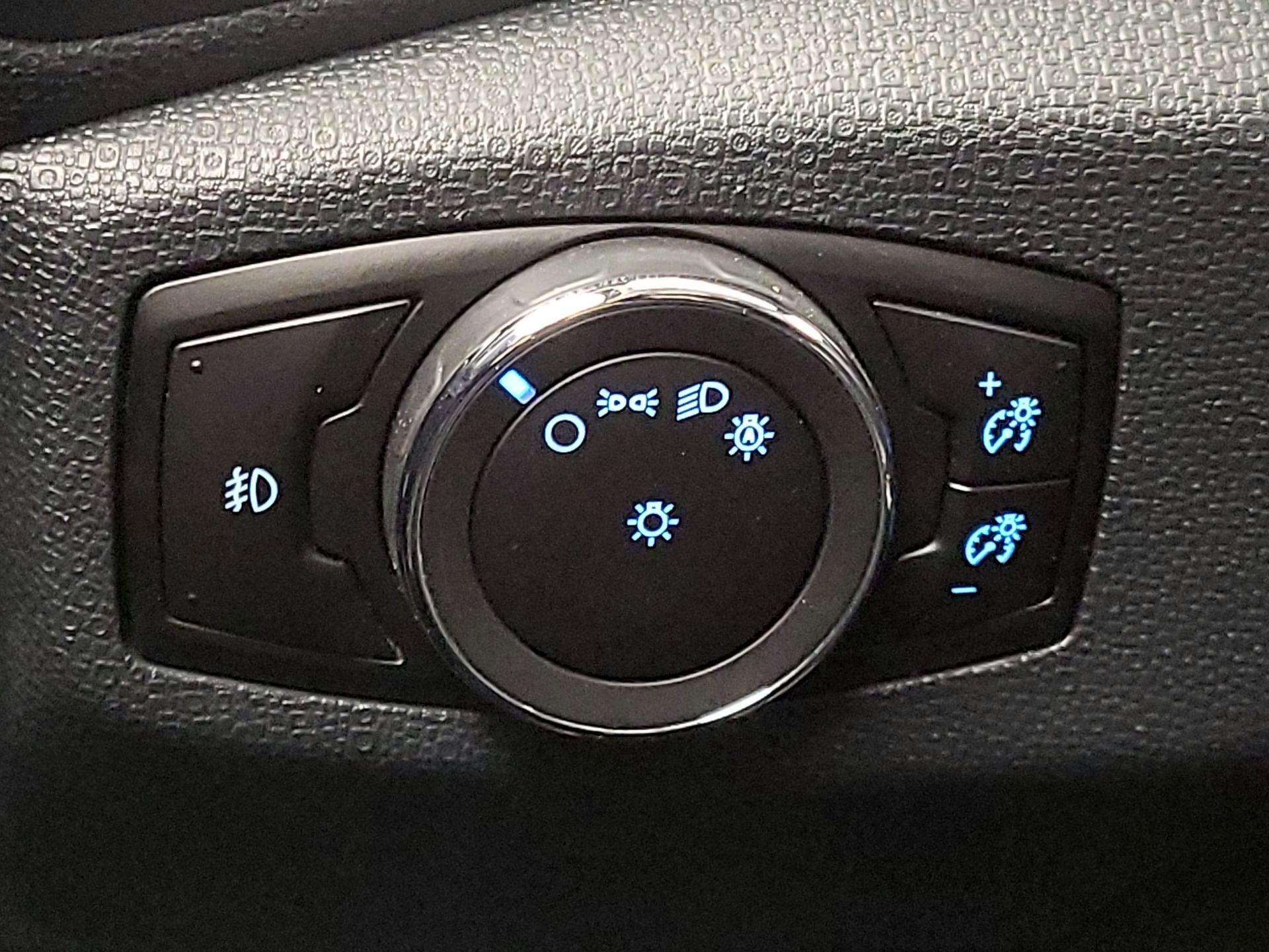 Thumbnail: 2019 Ford EcoSport - 13