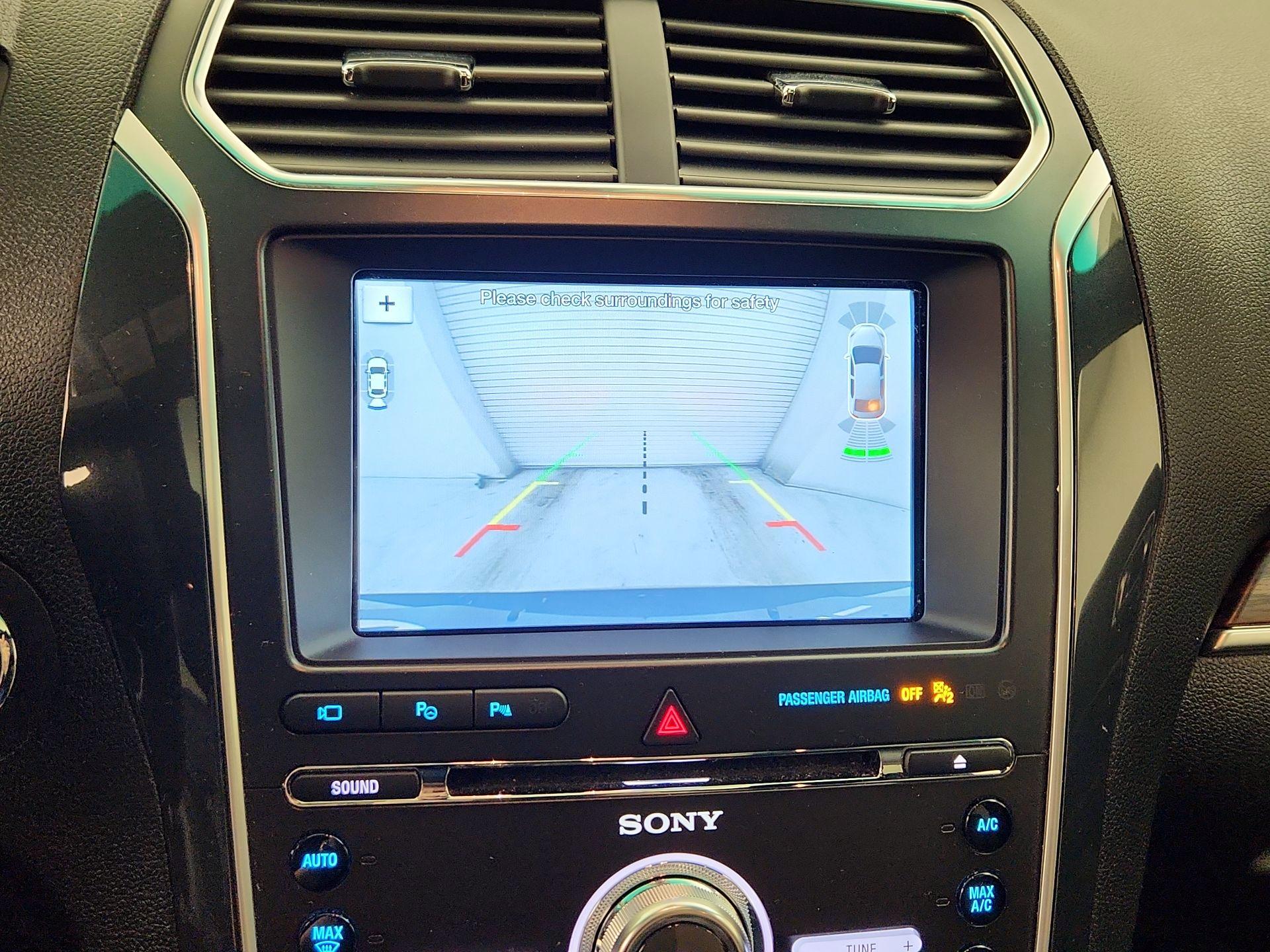 Thumbnail: 2017 Ford Explorer - 15