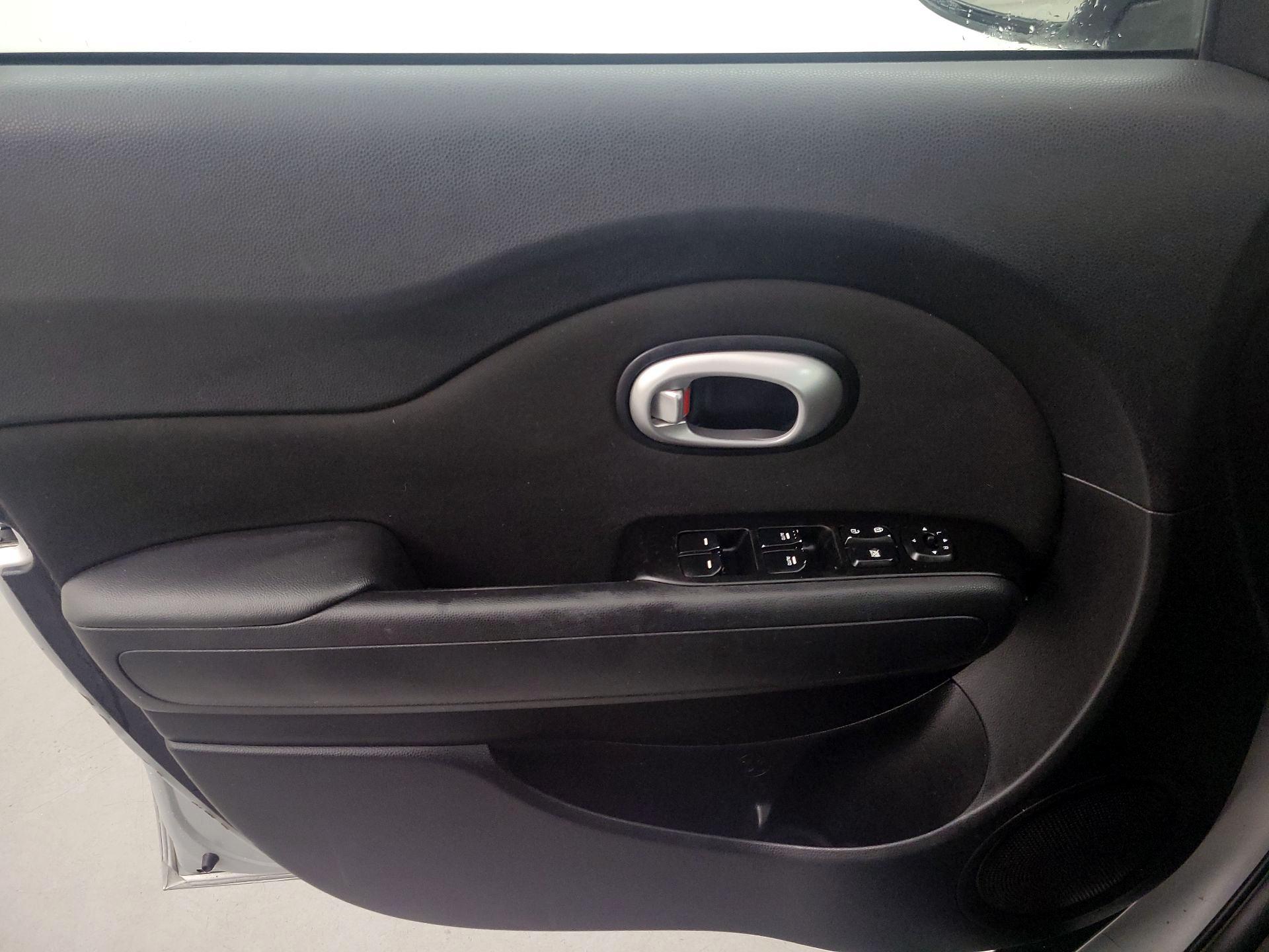 Thumbnail: 2014 Kia Soul - 12