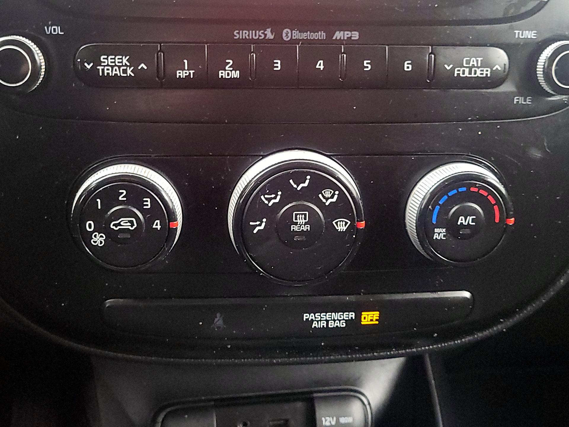 Thumbnail: 2014 Kia Soul - 15