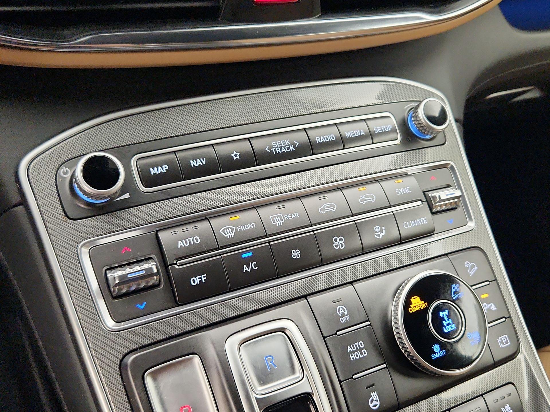 Thumbnail: 2023 Hyundai Santa Fe - 17